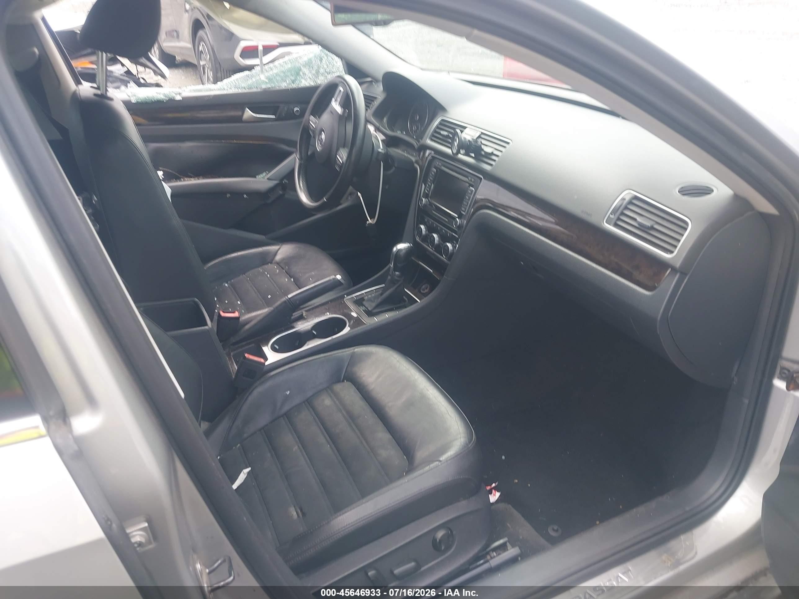 2014 Volkswagen Passat 2.0l Tdi Sel Premium Silver vin: 1VWCN7A3XEC036183