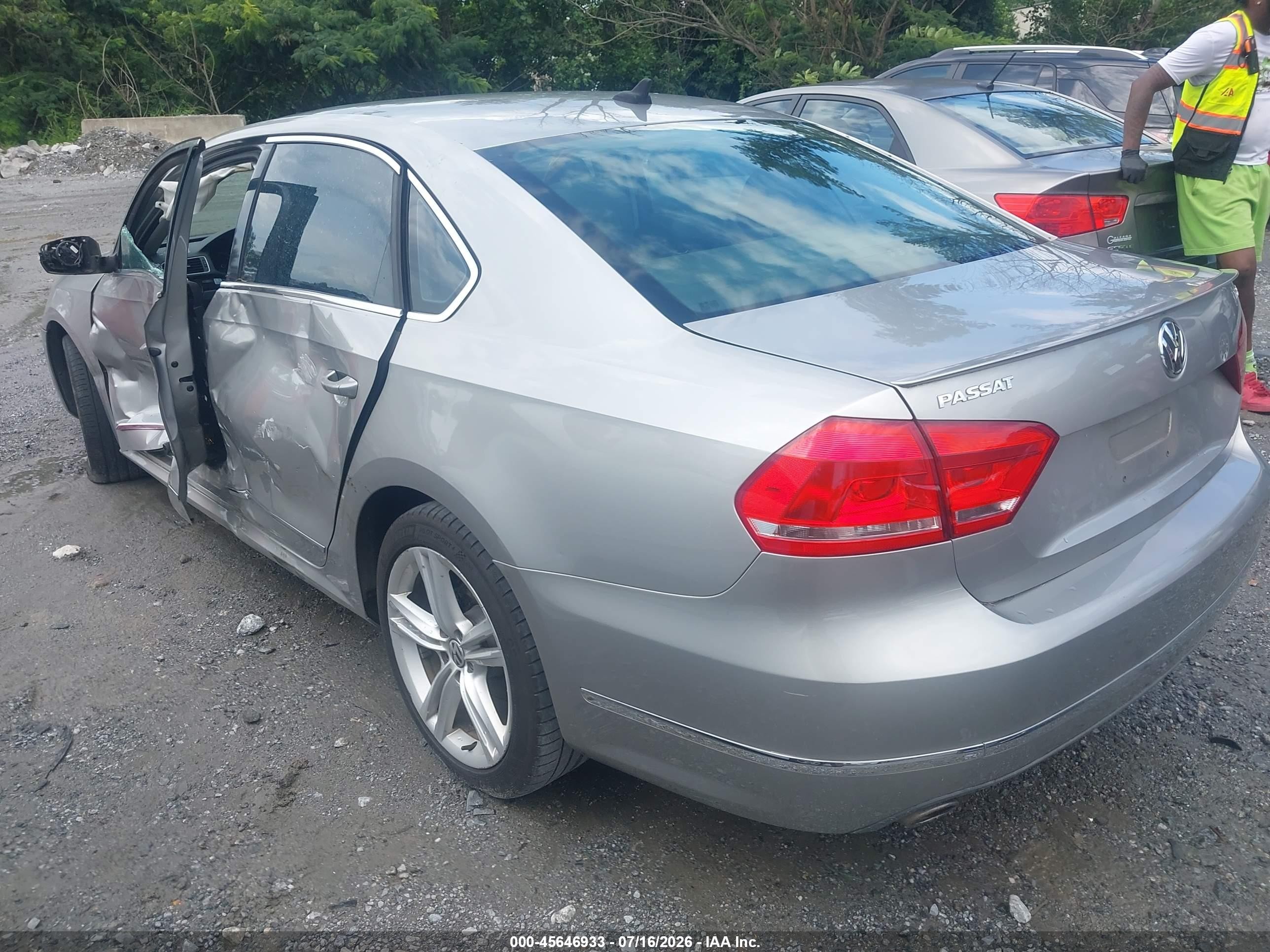 2014 Volkswagen Passat 2.0l Tdi Sel Premium Silver vin: 1VWCN7A3XEC036183
