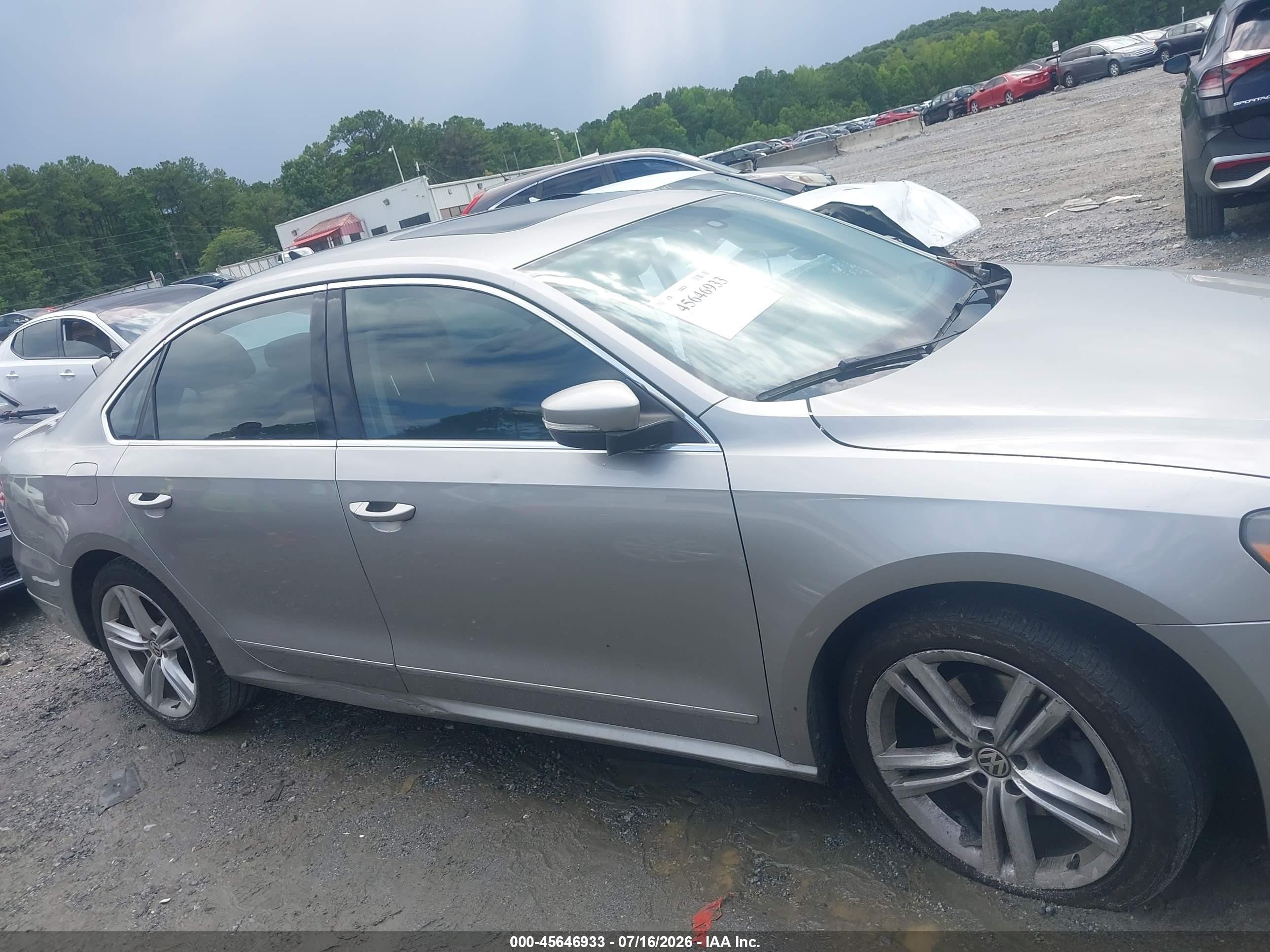 2014 Volkswagen Passat 2.0l Tdi Sel Premium Silver vin: 1VWCN7A3XEC036183