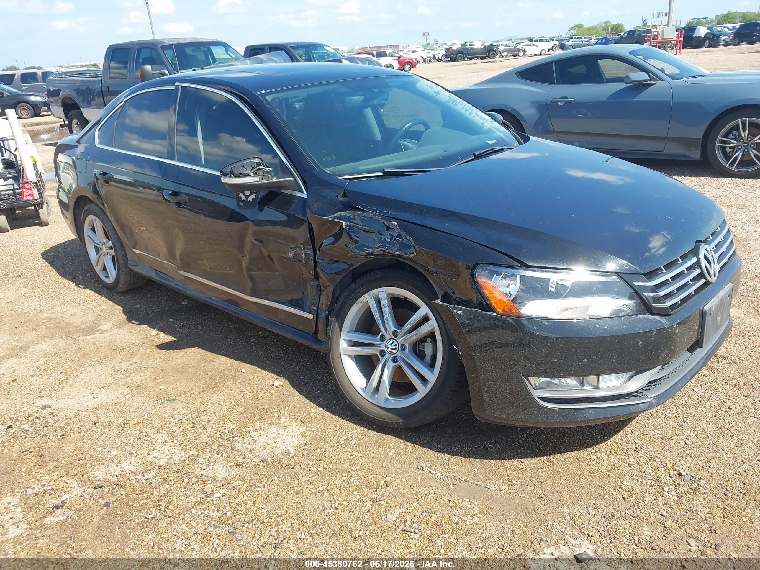 2014 Volkswagen Passat 2.0l Tdi Sel Premium Black vin: 1VWCN7A3XEC037544