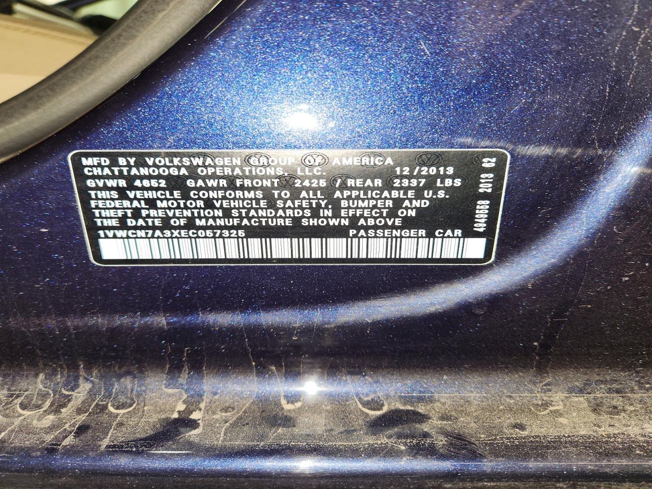 2014 Volkswagen Passat Sel Blue vin: 1VWCN7A3XEC057325