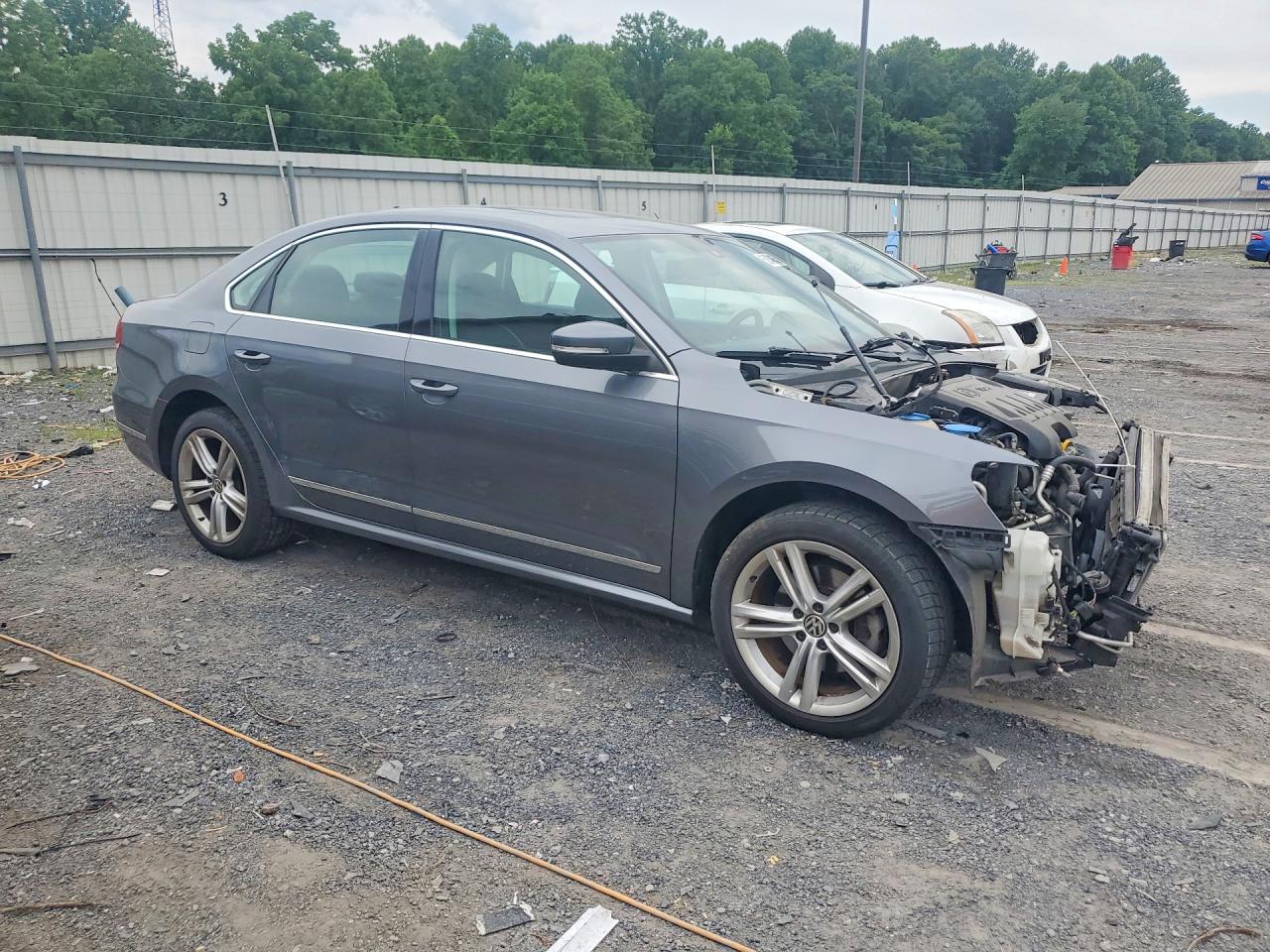 2014 Volkswagen Passat Sel Gray vin: 1VWCN7A3XEC089255