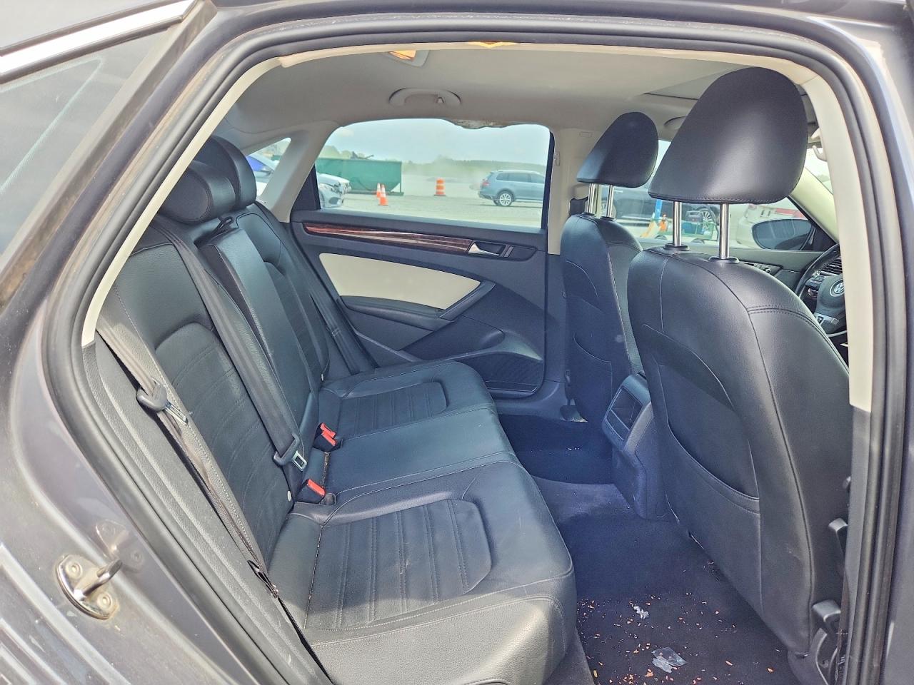 2012 Volkswagen Passat Sel Gray vin: 1VWCP7A30CC036751