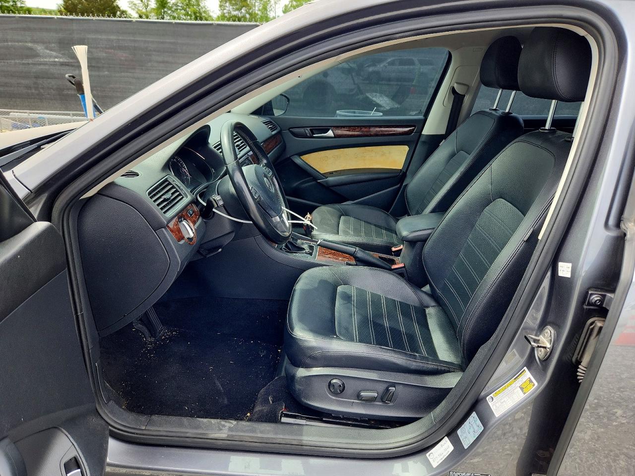2012 Volkswagen Passat Sel Gray vin: 1VWCP7A30CC036751