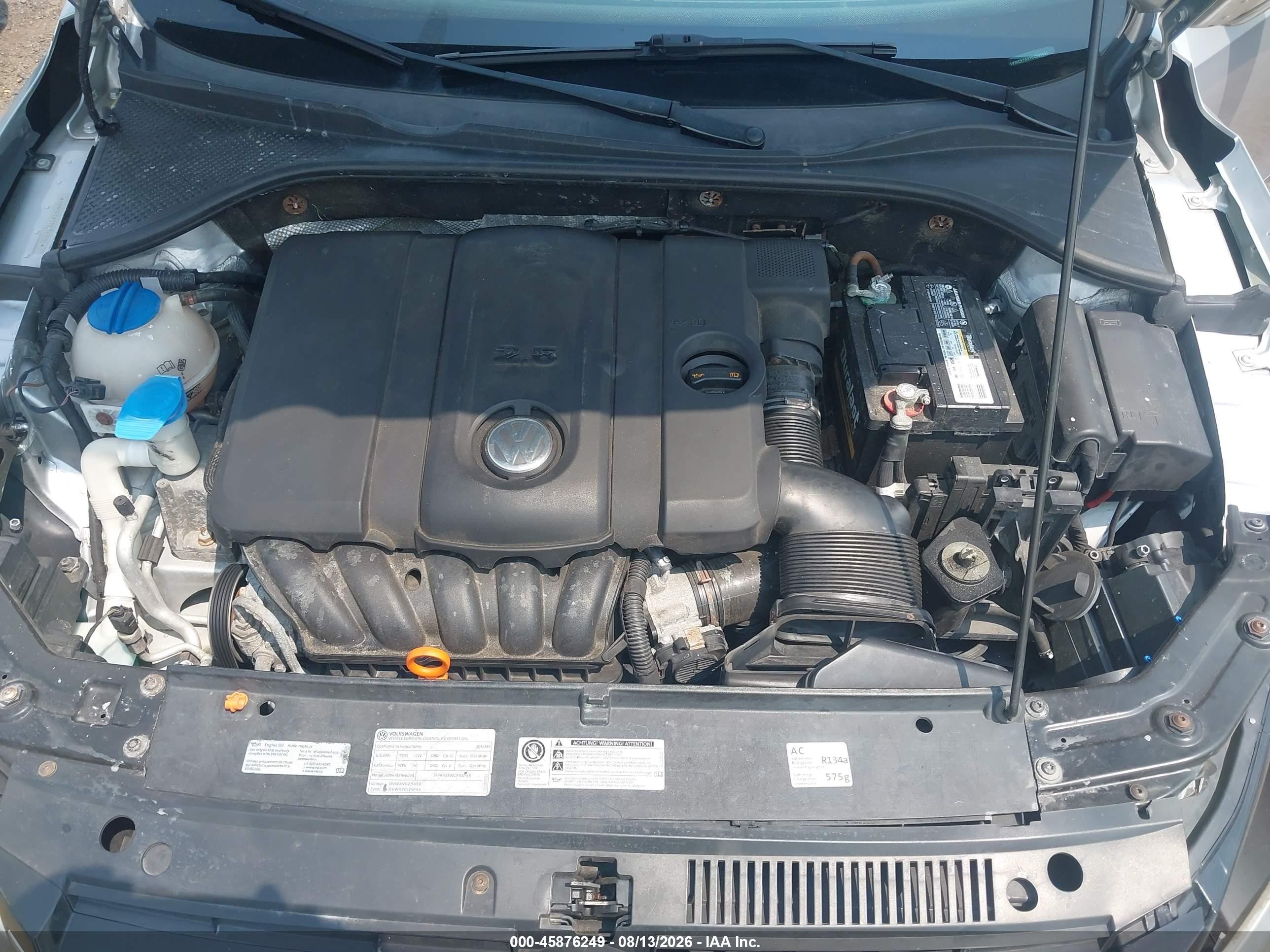 2013 Volkswagen Passat 2.5l Sel Silver vin: 1VWCP7A31DC082090