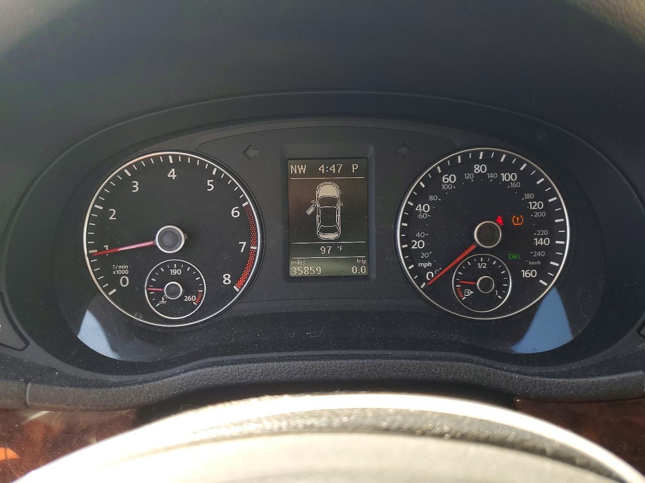 2012 Volkswagen Passat Sel White vin: 1VWCP7A32CC005372