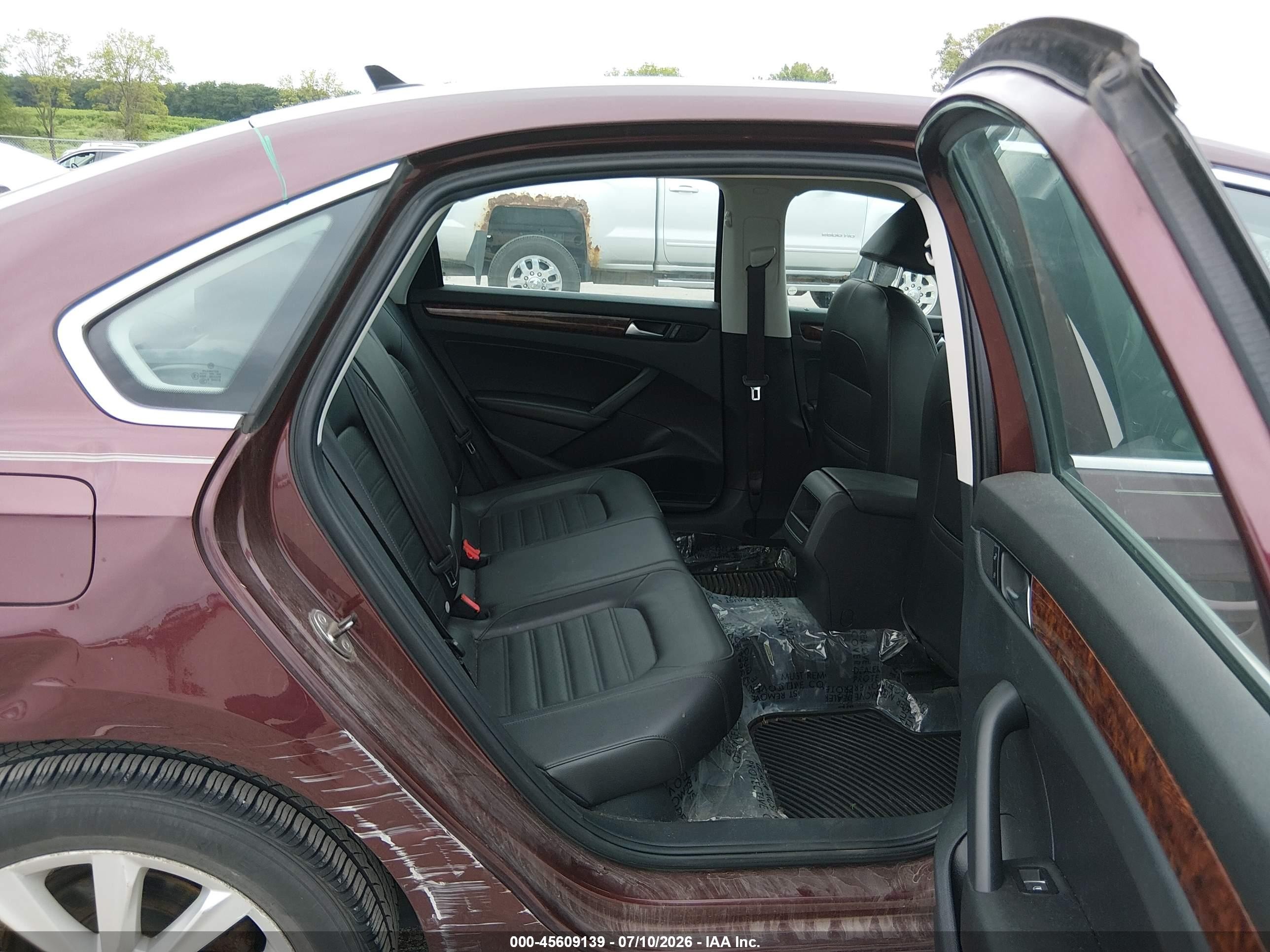 2012 Volkswagen Passat 2.5l Sel Brown vin: 1VWCP7A32CC037724
