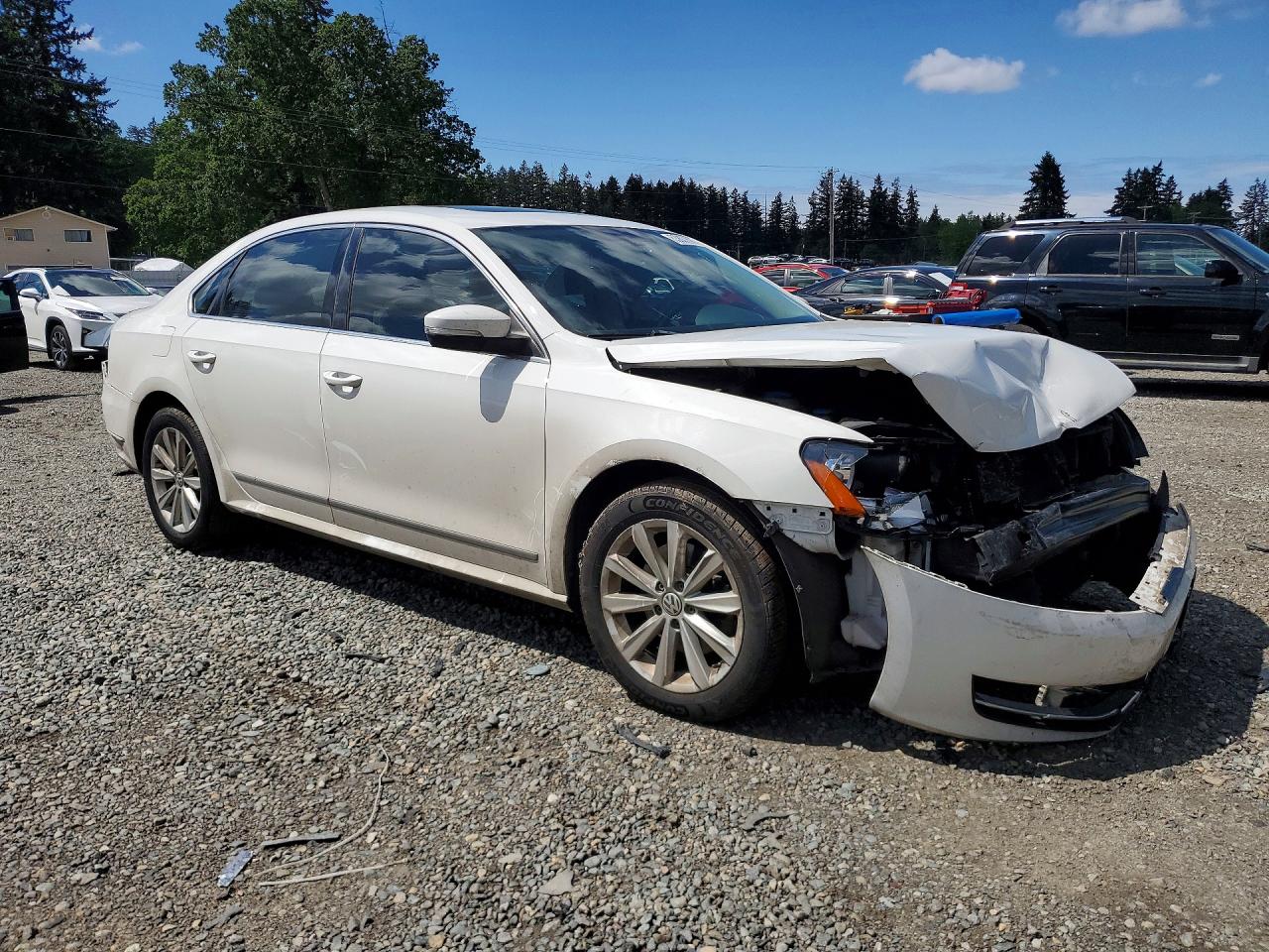 2013 Volkswagen Passat Sel White vin: 1VWCP7A33DC014678