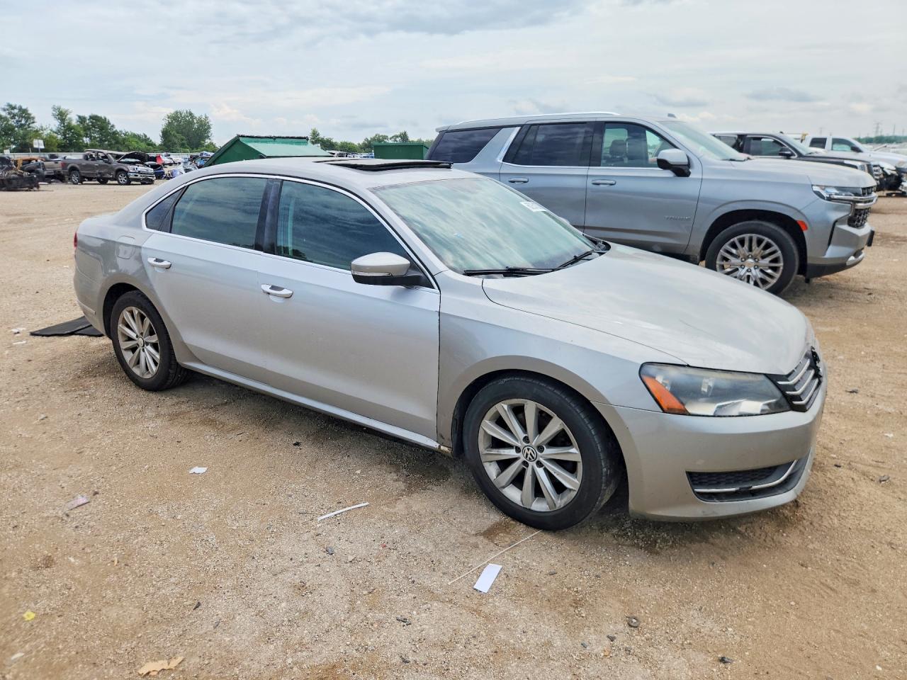 2013 Volkswagen Passat Sel Silver vin: 1VWCP7A33DC020934