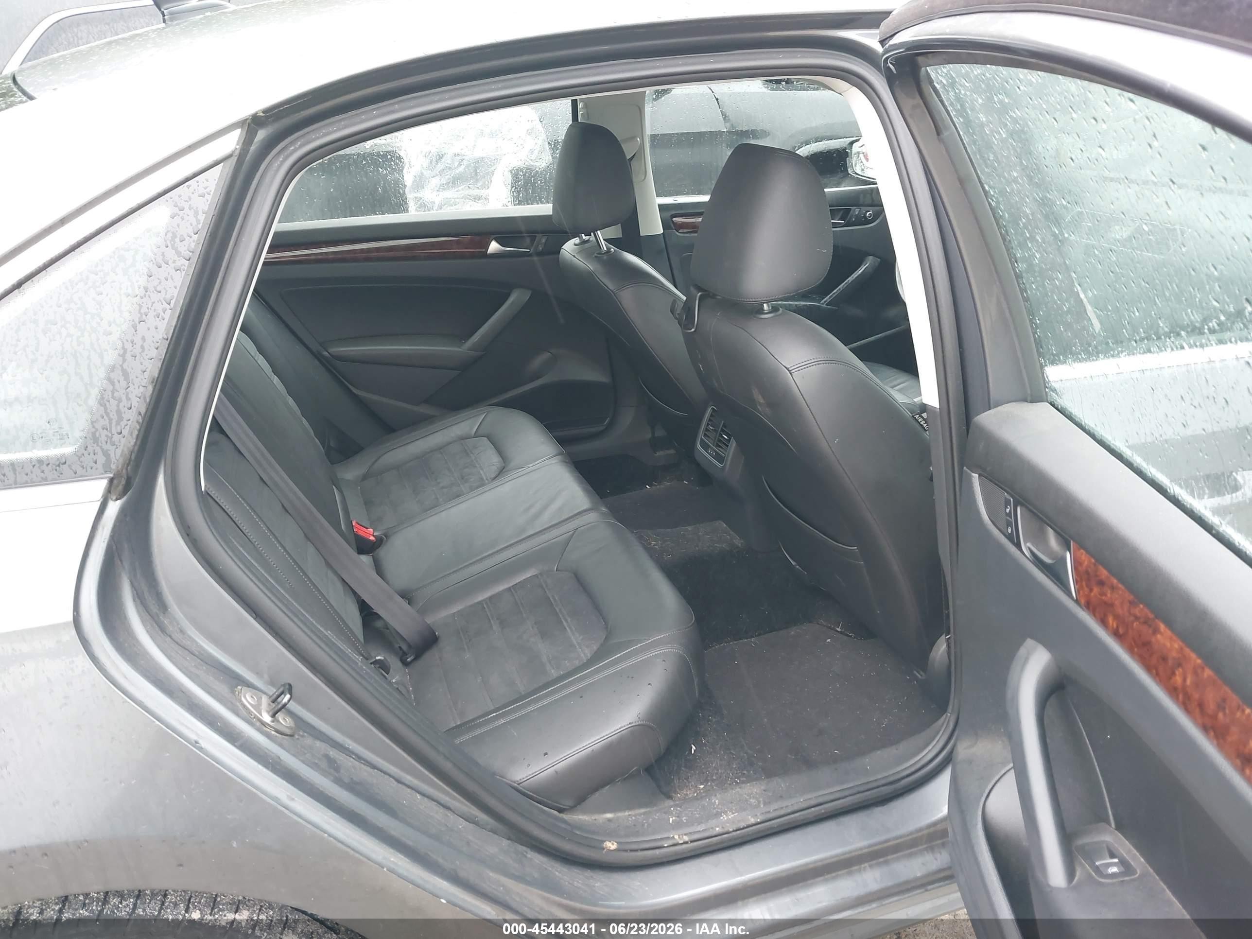 2013 Volkswagen Passat 2.5l Sel Premium Gray vin: 1VWCP7A33DC146338