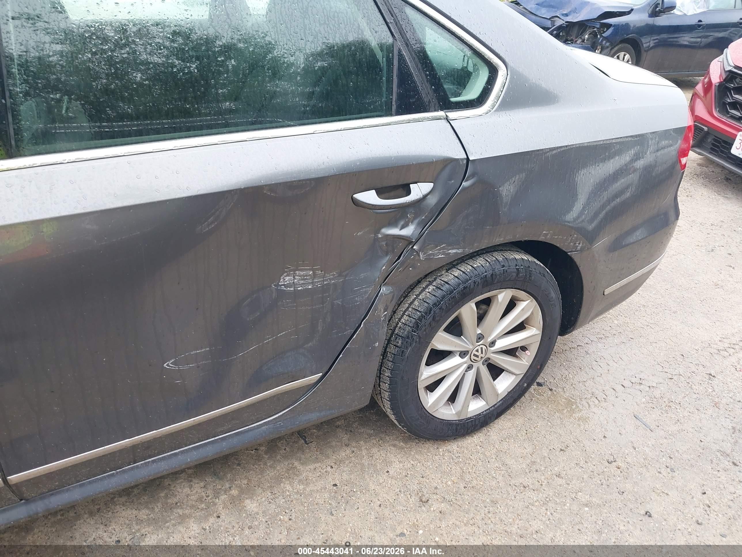 2013 Volkswagen Passat 2.5l Sel Premium Gray vin: 1VWCP7A33DC146338