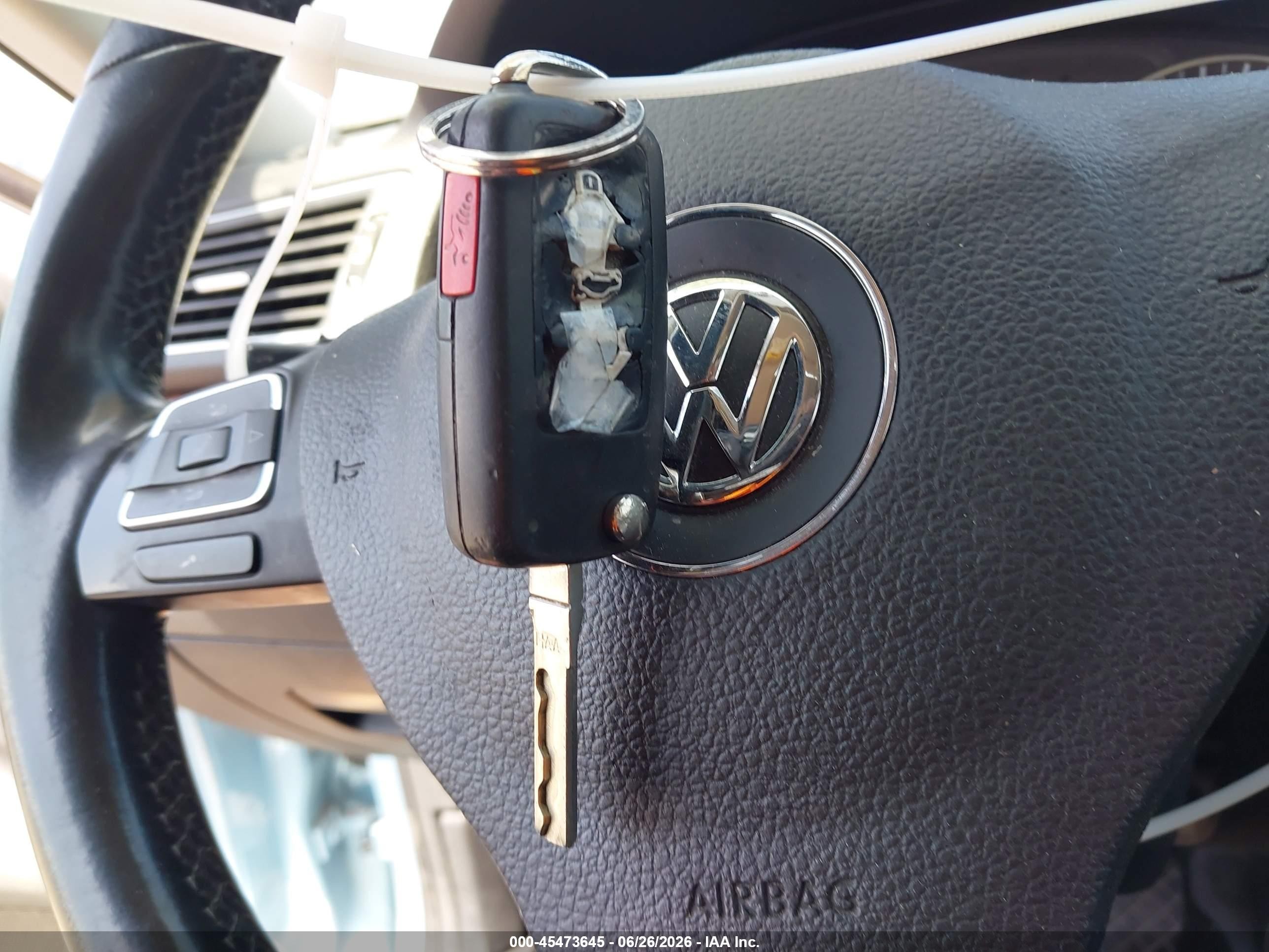 2012 Volkswagen Passat 2.5l Sel Blue vin: 1VWCP7A34CC034341