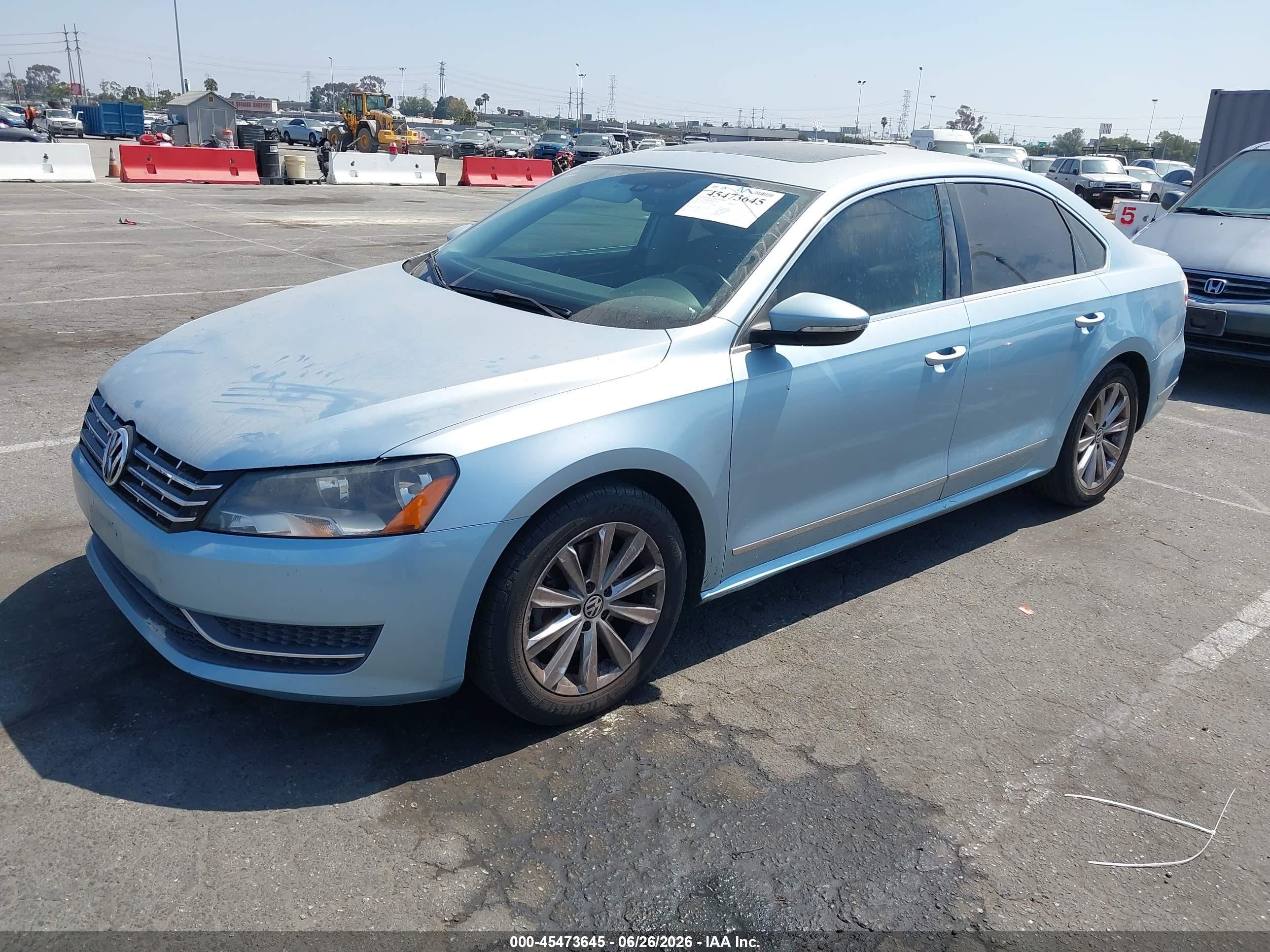 2012 Volkswagen Passat 2.5l Sel Blue vin: 1VWCP7A34CC034341