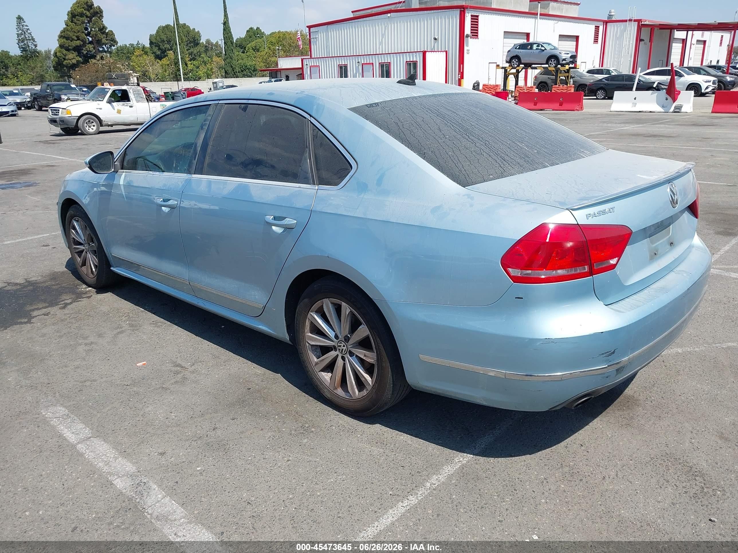 2012 Volkswagen Passat 2.5l Sel Blue vin: 1VWCP7A34CC034341