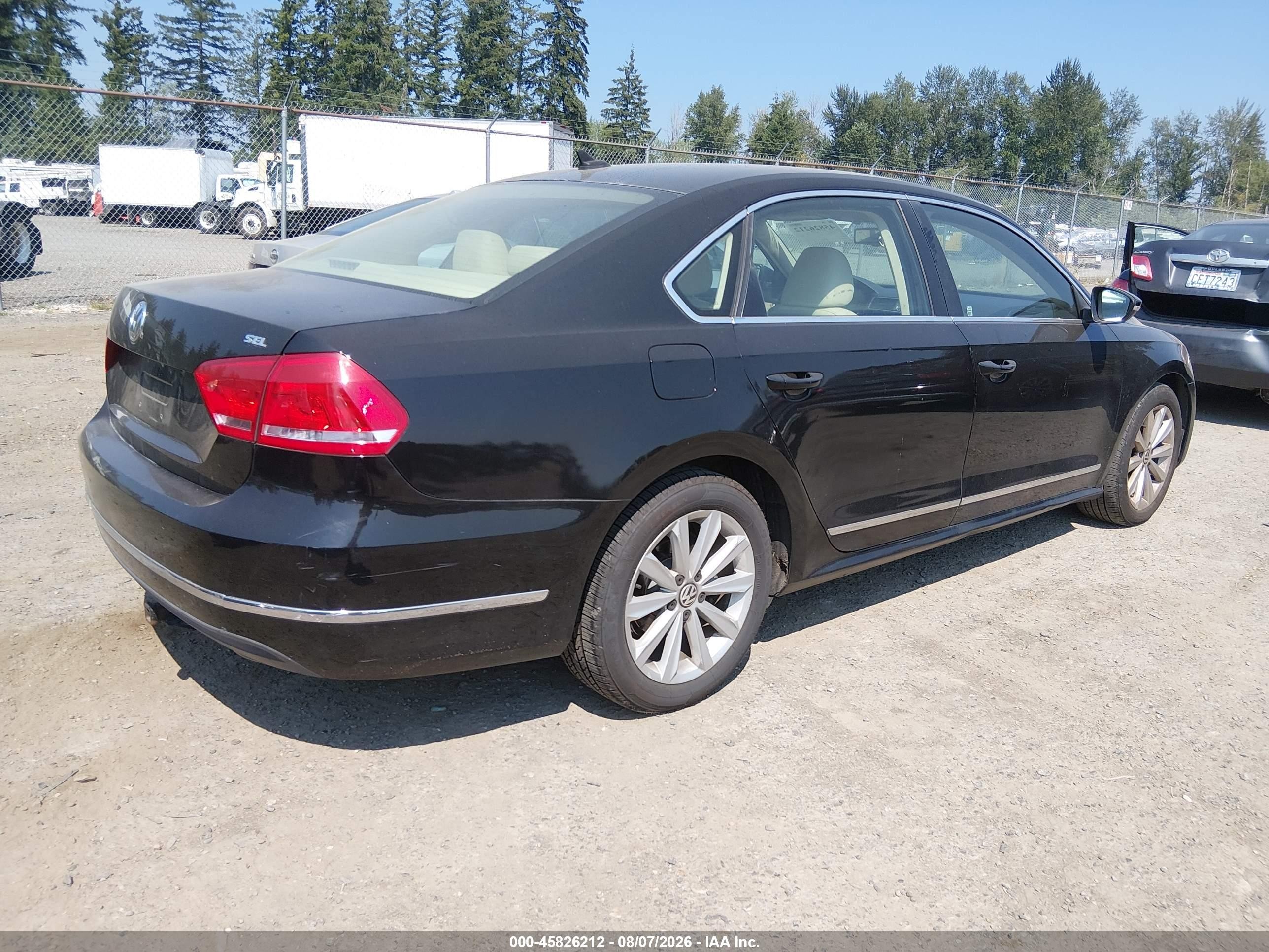 2012 Volkswagen Passat 2.5l Sel Black vin: 1VWCP7A35CC033568