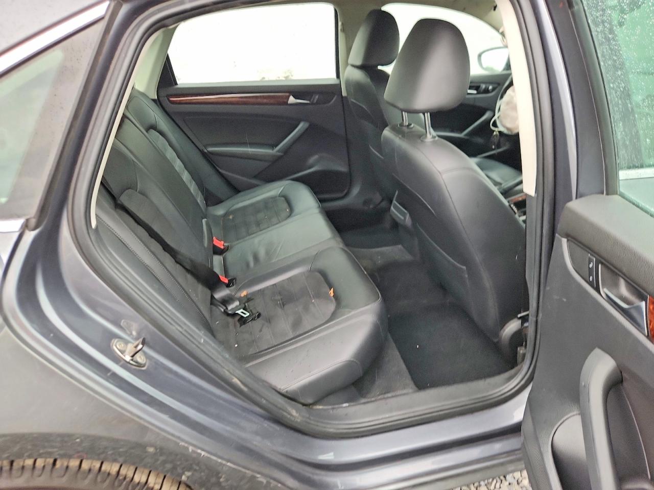 2012 Volkswagen Passat Sel Gray vin: 1VWCP7A36CC030159