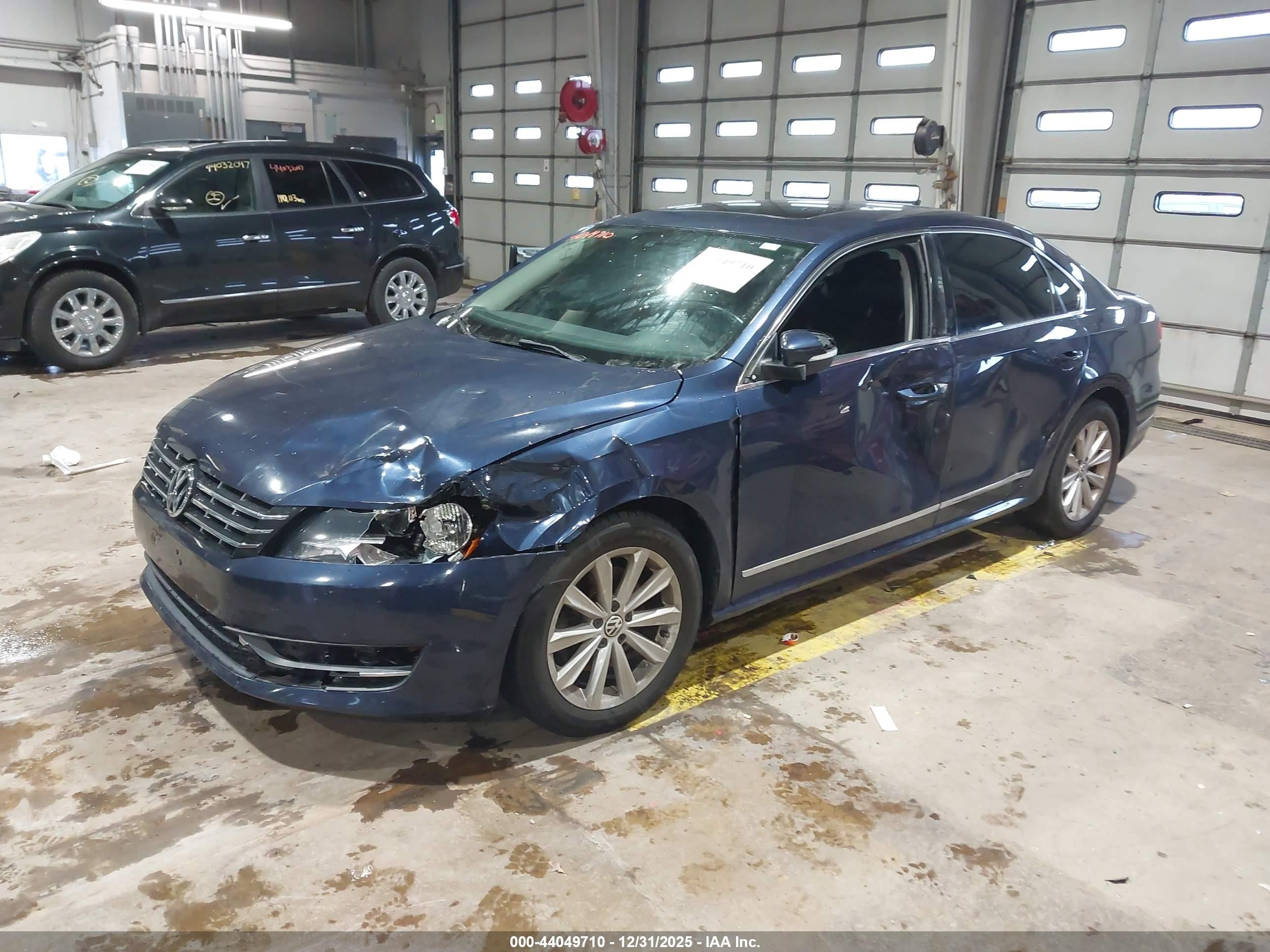 2013 Volkswagen Passat 2.5l Sel Premium Dark Blue vin: 1VWCP7A36DC032964