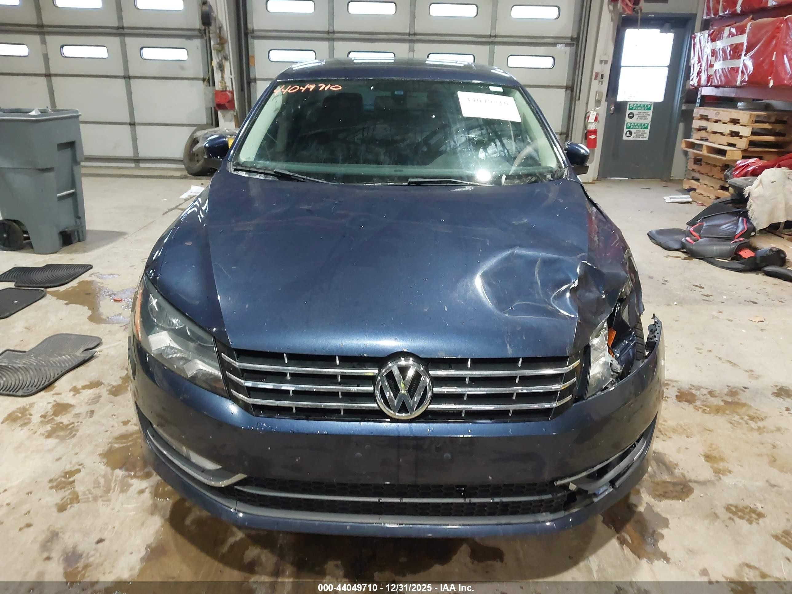 2013 Volkswagen Passat 2.5l Sel Premium Dark Blue vin: 1VWCP7A36DC032964