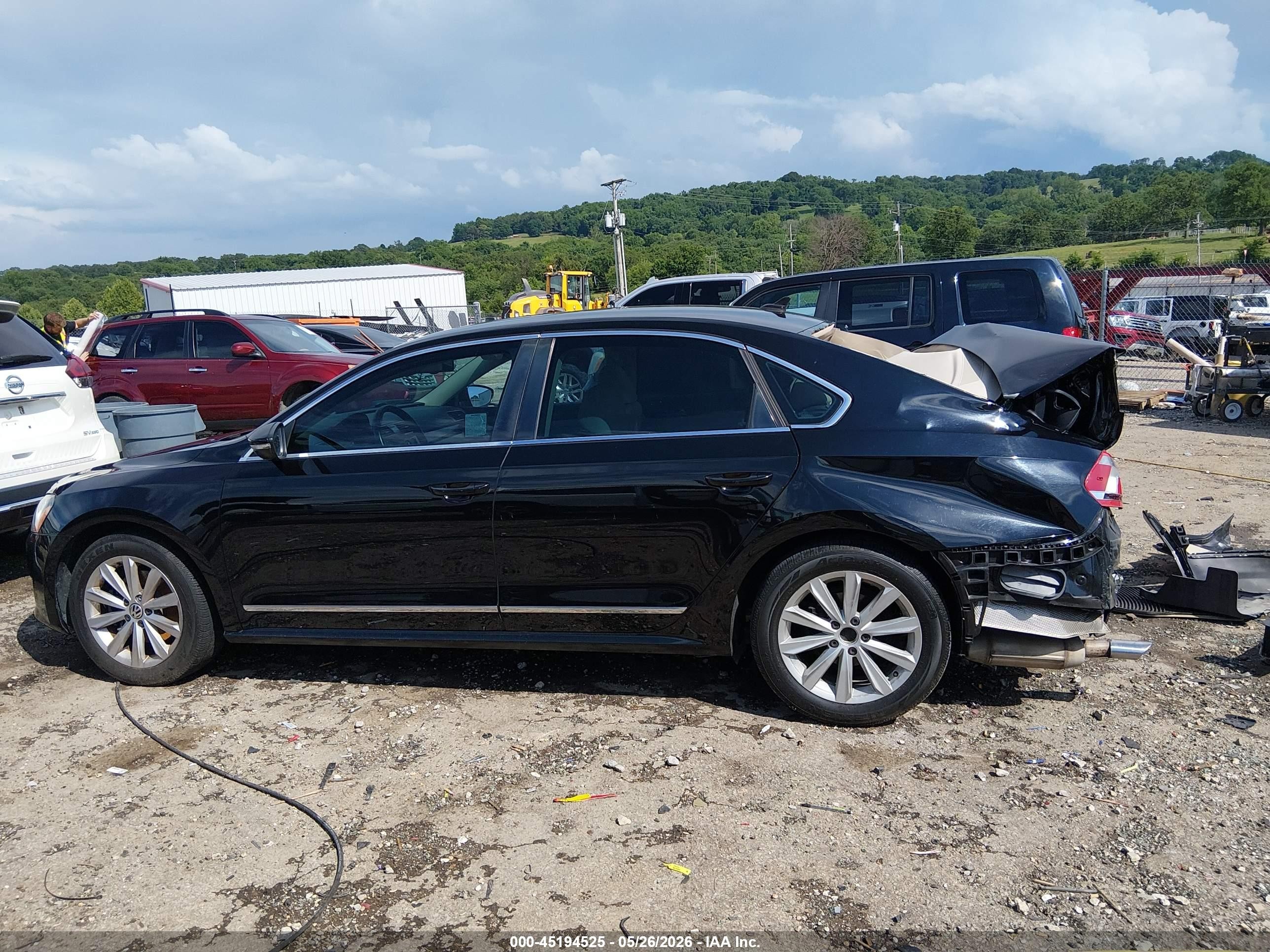 2012 Volkswagen Passat 2.5l Sel Premium Black vin: 1VWCP7A38CC102463