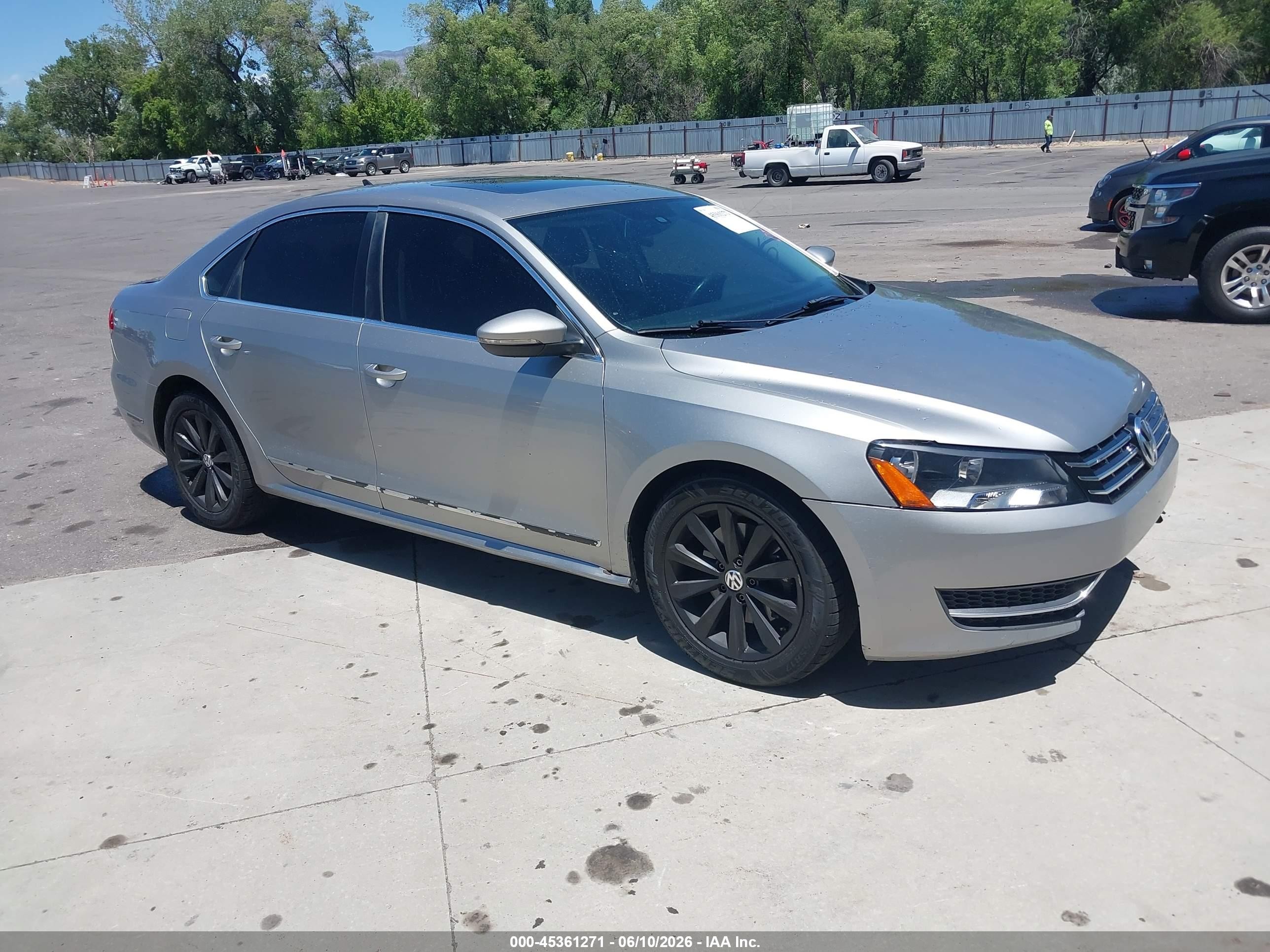 2012 Volkswagen Passat 2.5l Sel Серебряный vin: 1VWCP7A39CC040863