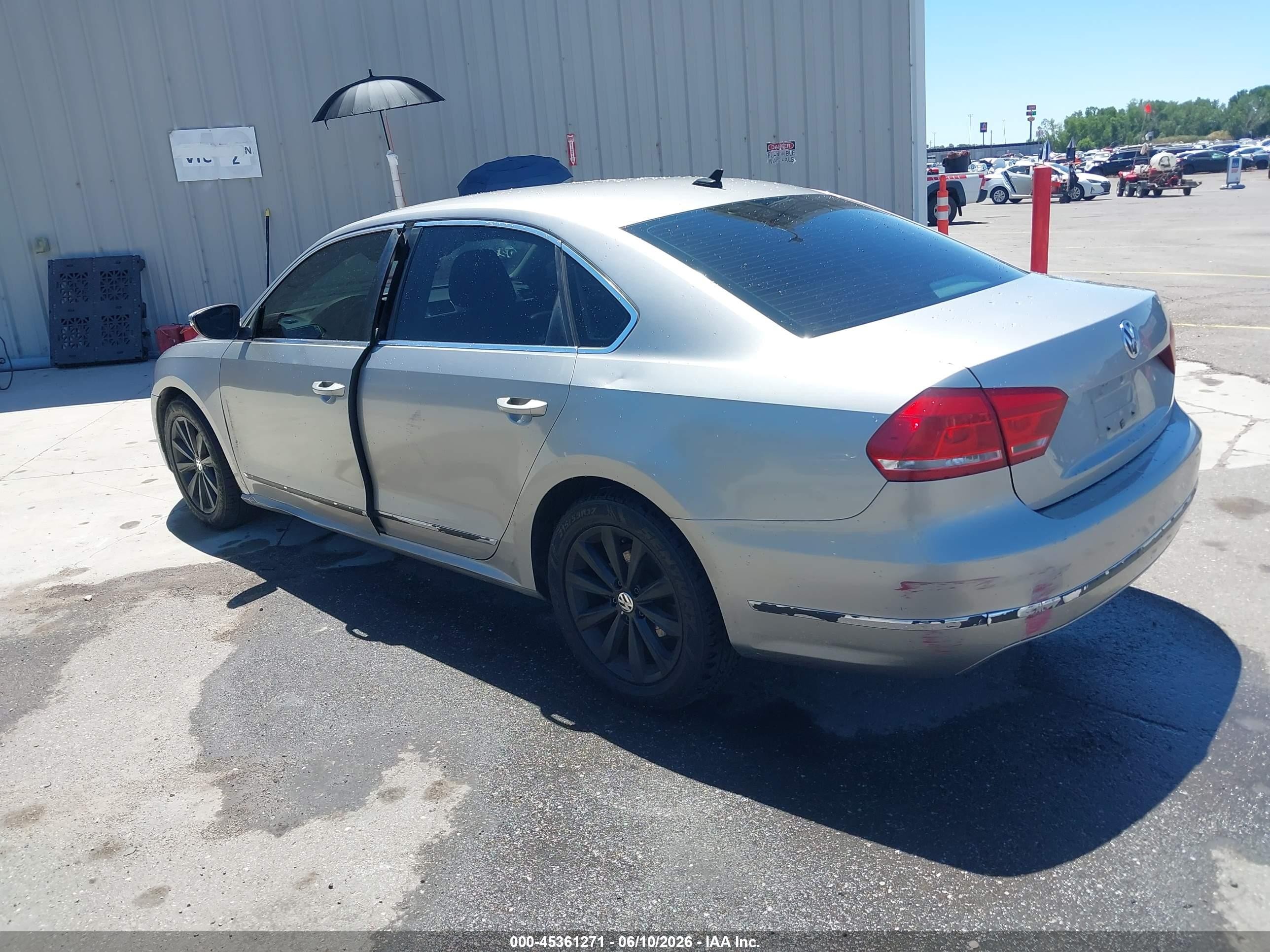 2012 Volkswagen Passat 2.5l Sel Серебряный vin: 1VWCP7A39CC040863