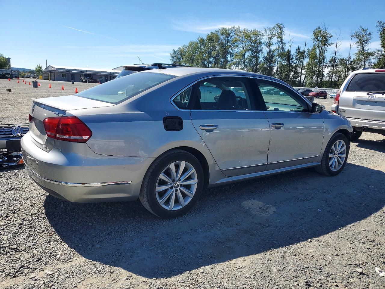 2012 Volkswagen Passat Sel Silver vin: 1VWCP7A39CC081154