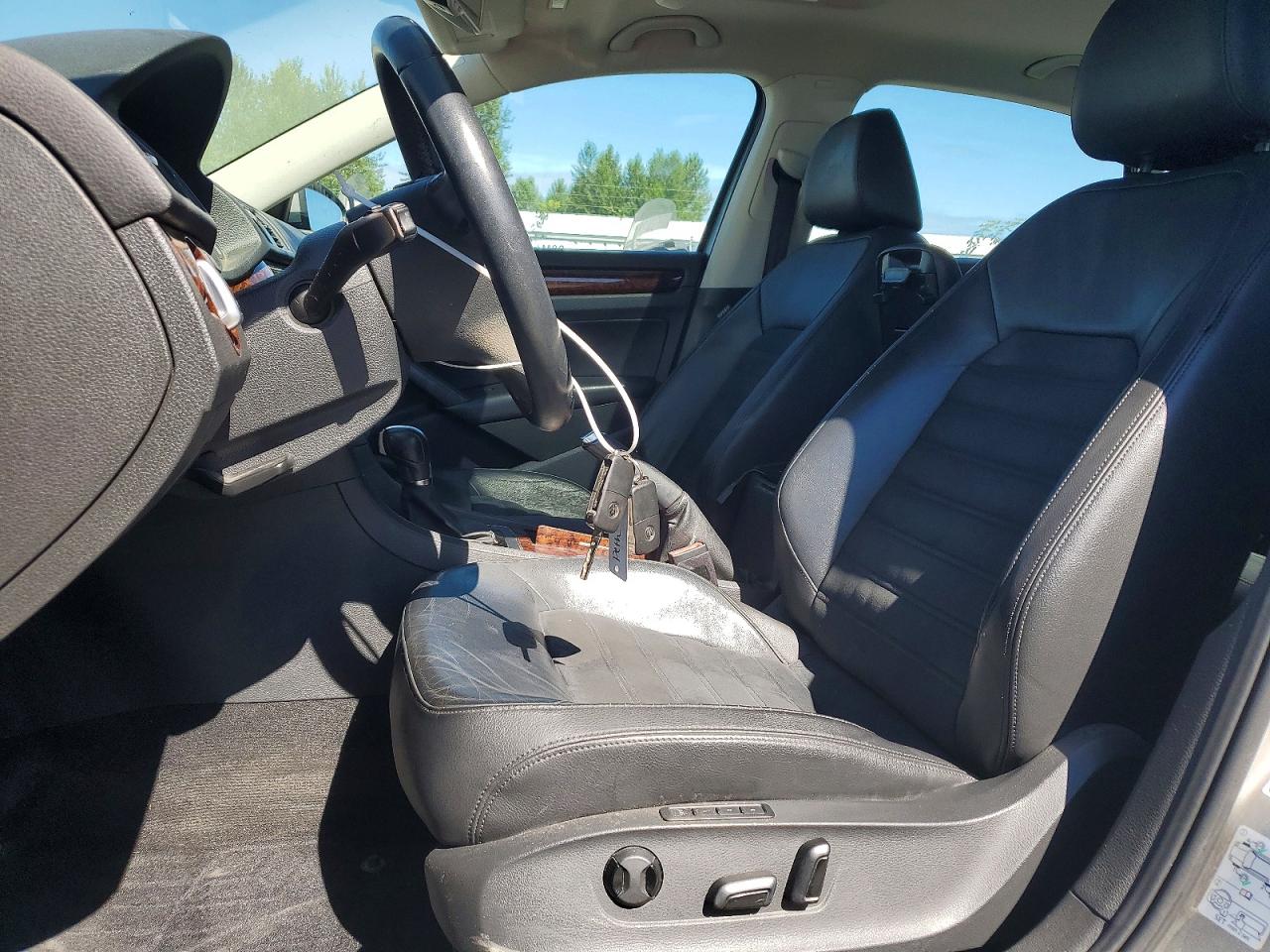 2012 Volkswagen Passat Sel Silver vin: 1VWCP7A39CC081154