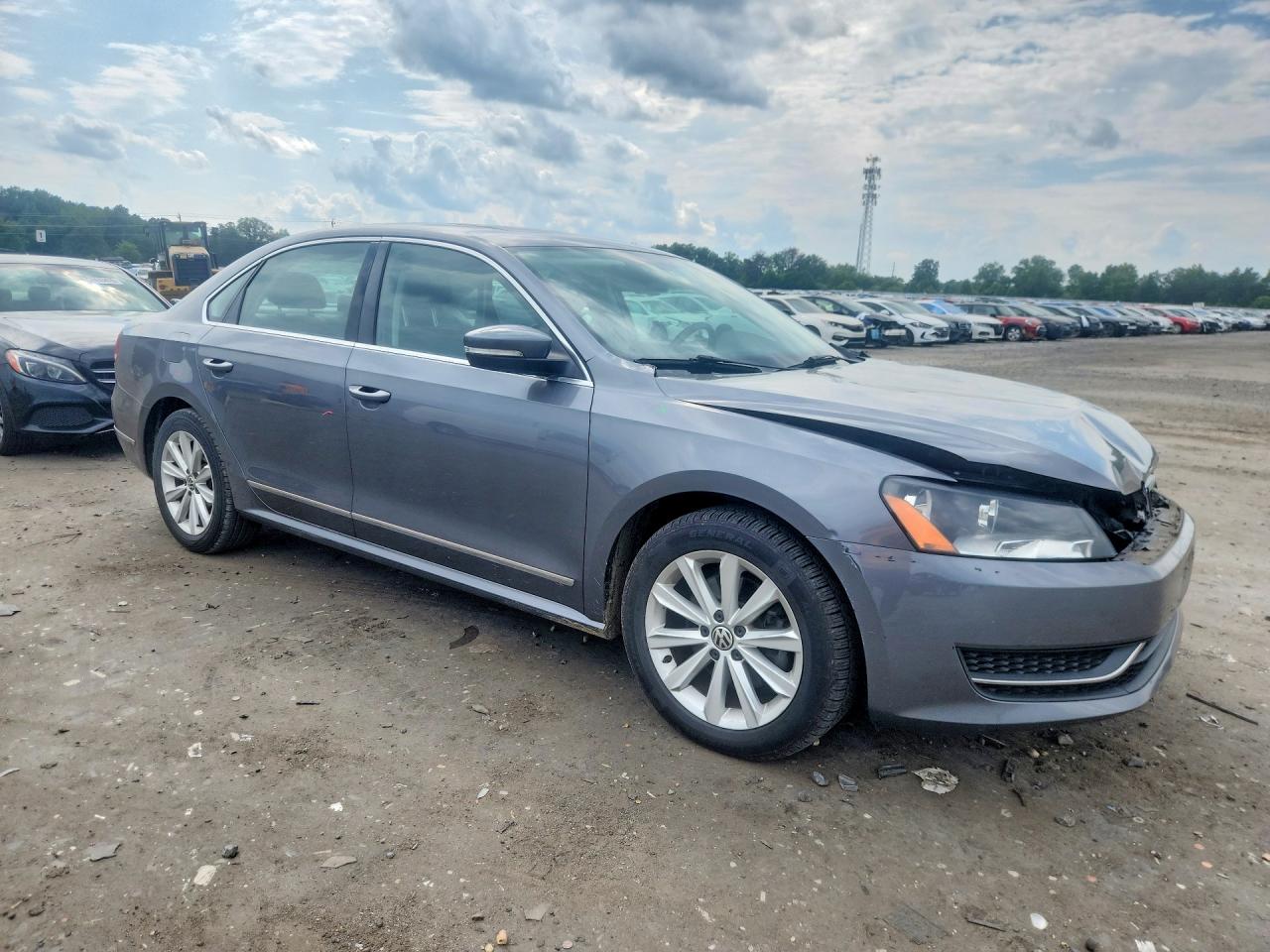 2013 Volkswagen Passat Sel Gray vin: 1VWCP7A39DC064887
