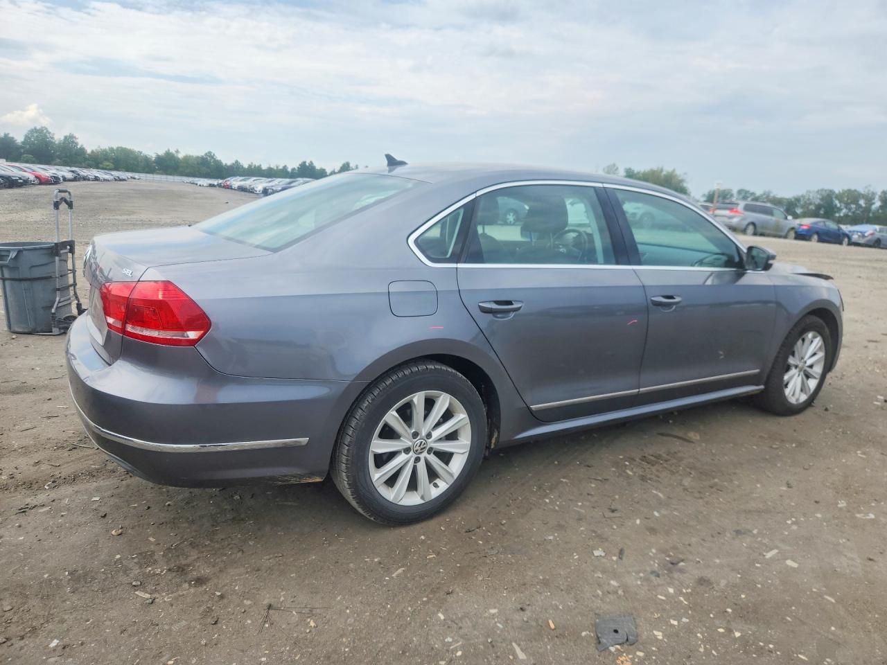2013 Volkswagen Passat Sel Gray vin: 1VWCP7A39DC064887