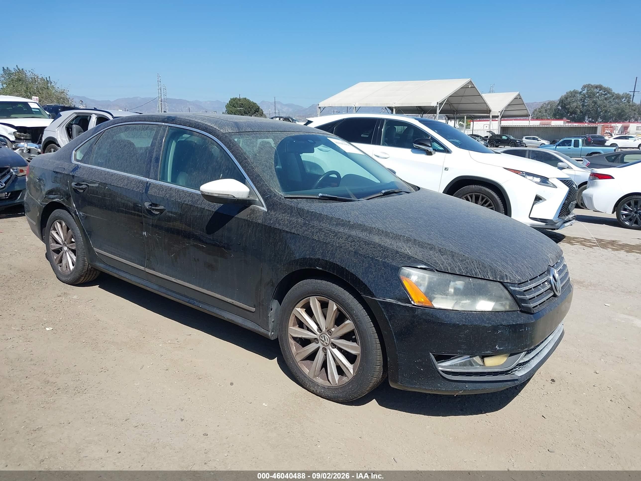 2013 Volkswagen Passat 2.5l Sel Premium Black vin: 1VWCP7A39DC071547