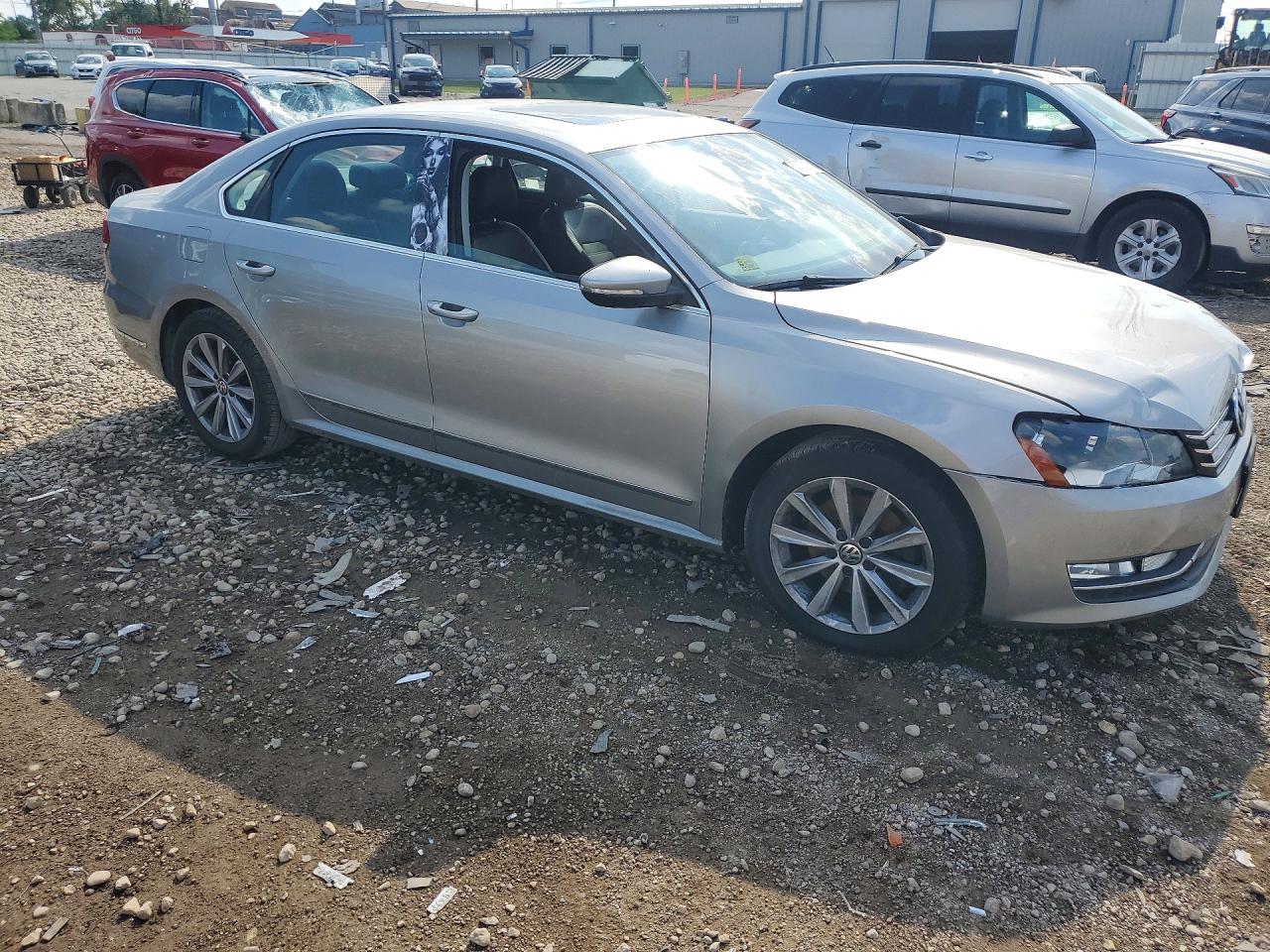 2012 Volkswagen Passat Sel Silver vin: 1VWCP7A3XCC004521
