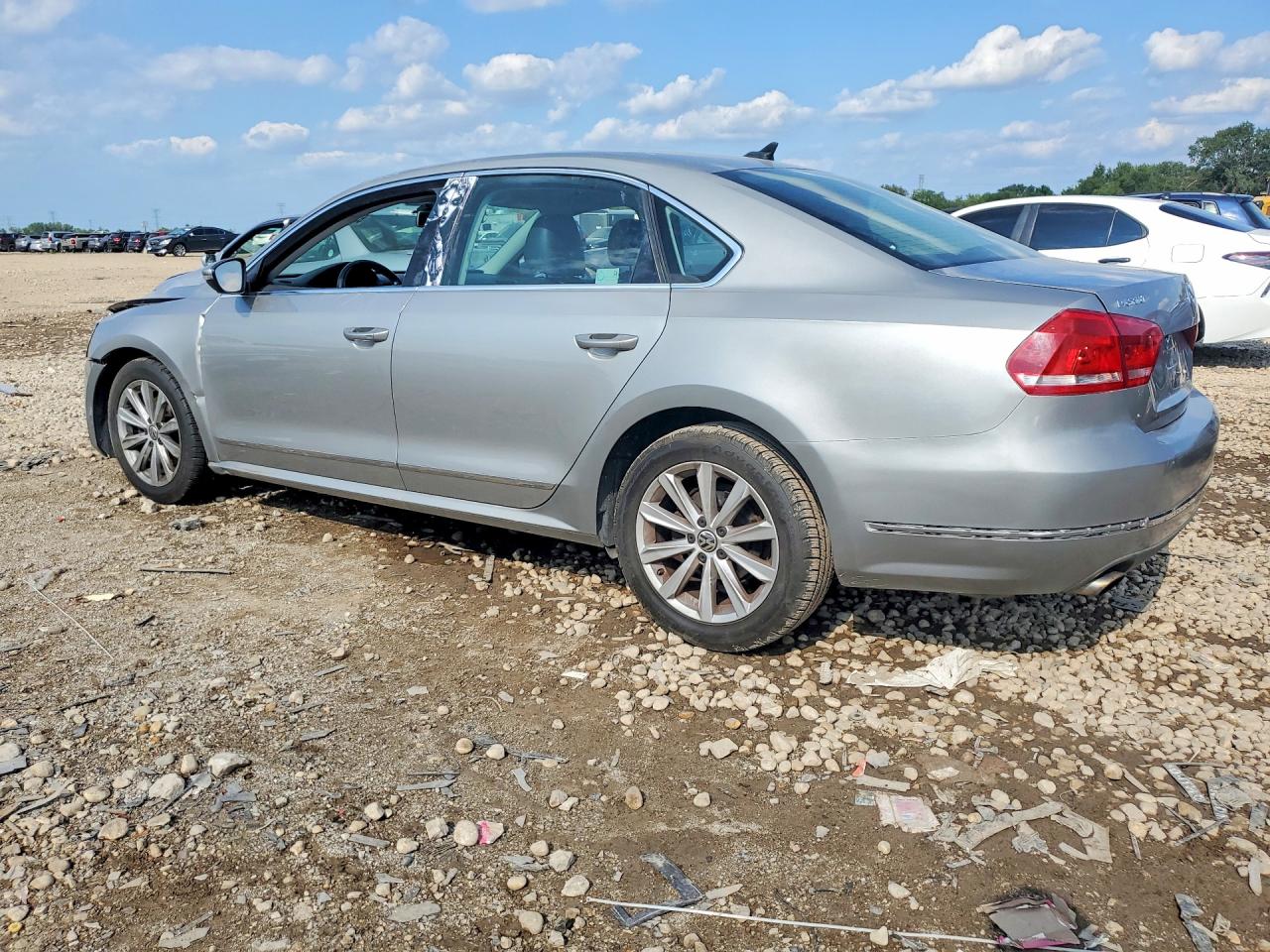2012 Volkswagen Passat Sel Silver vin: 1VWCP7A3XCC004521