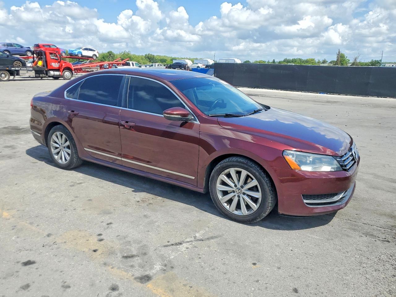 2012 Volkswagen Passat Sel Burgundy vin: 1VWCP7A3XCC065593
