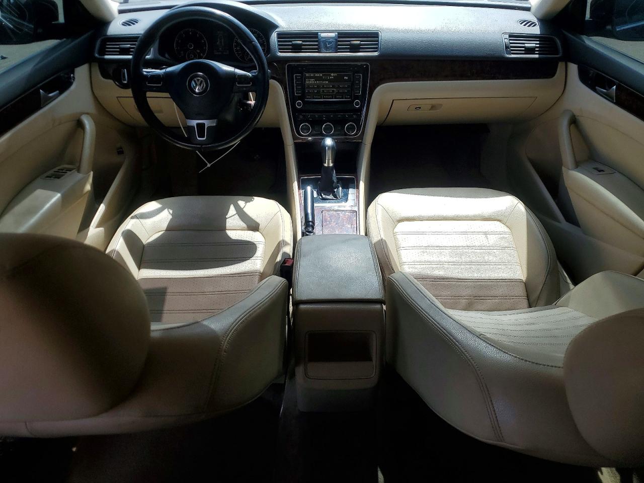 2012 Volkswagen Passat Sel Burgundy vin: 1VWCP7A3XCC065593
