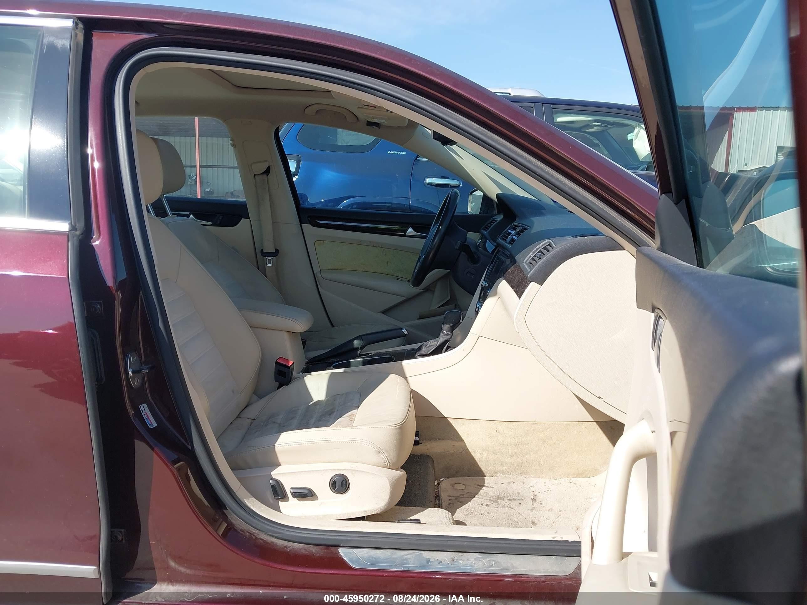 2014 Volkswagen Passat 1.8t Sel Premium Burgundy vin: 1VWCS7A30EC080847