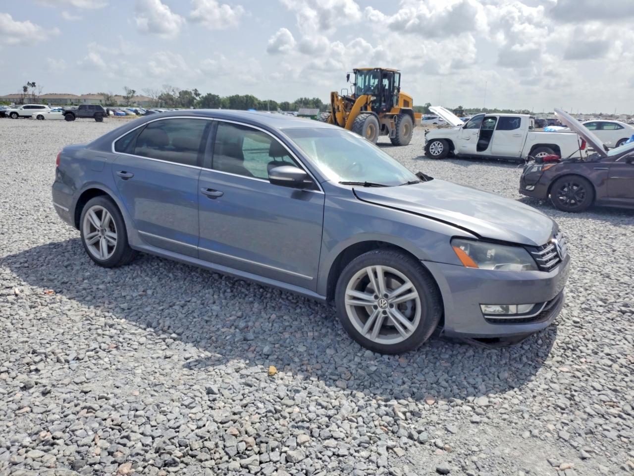 2014 Volkswagen Passat Sel Серый vin: 1VWCS7A33EC072421