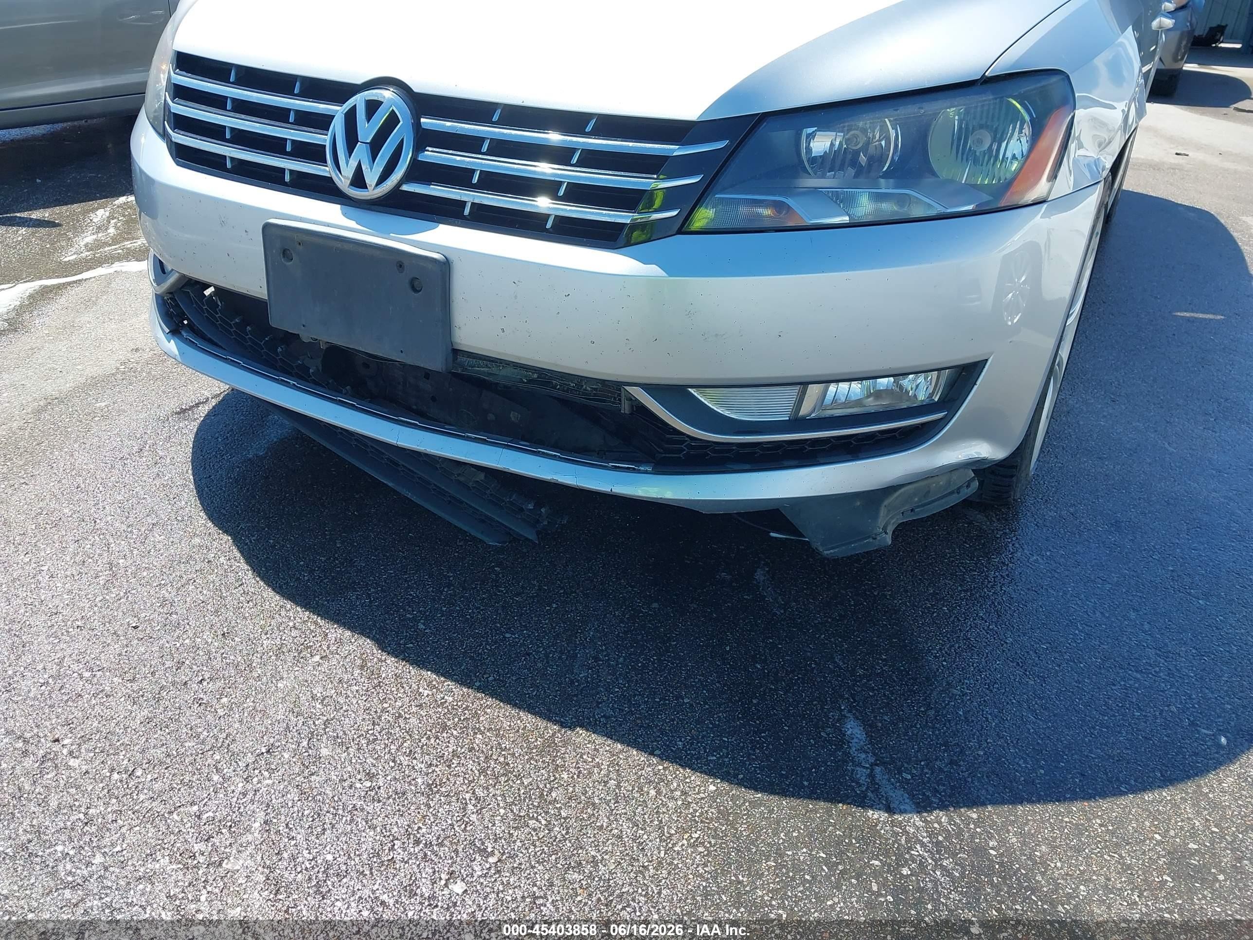 2014 Volkswagen Passat 1.8t Sel Premium Silver vin: 1VWCS7A34EC077448