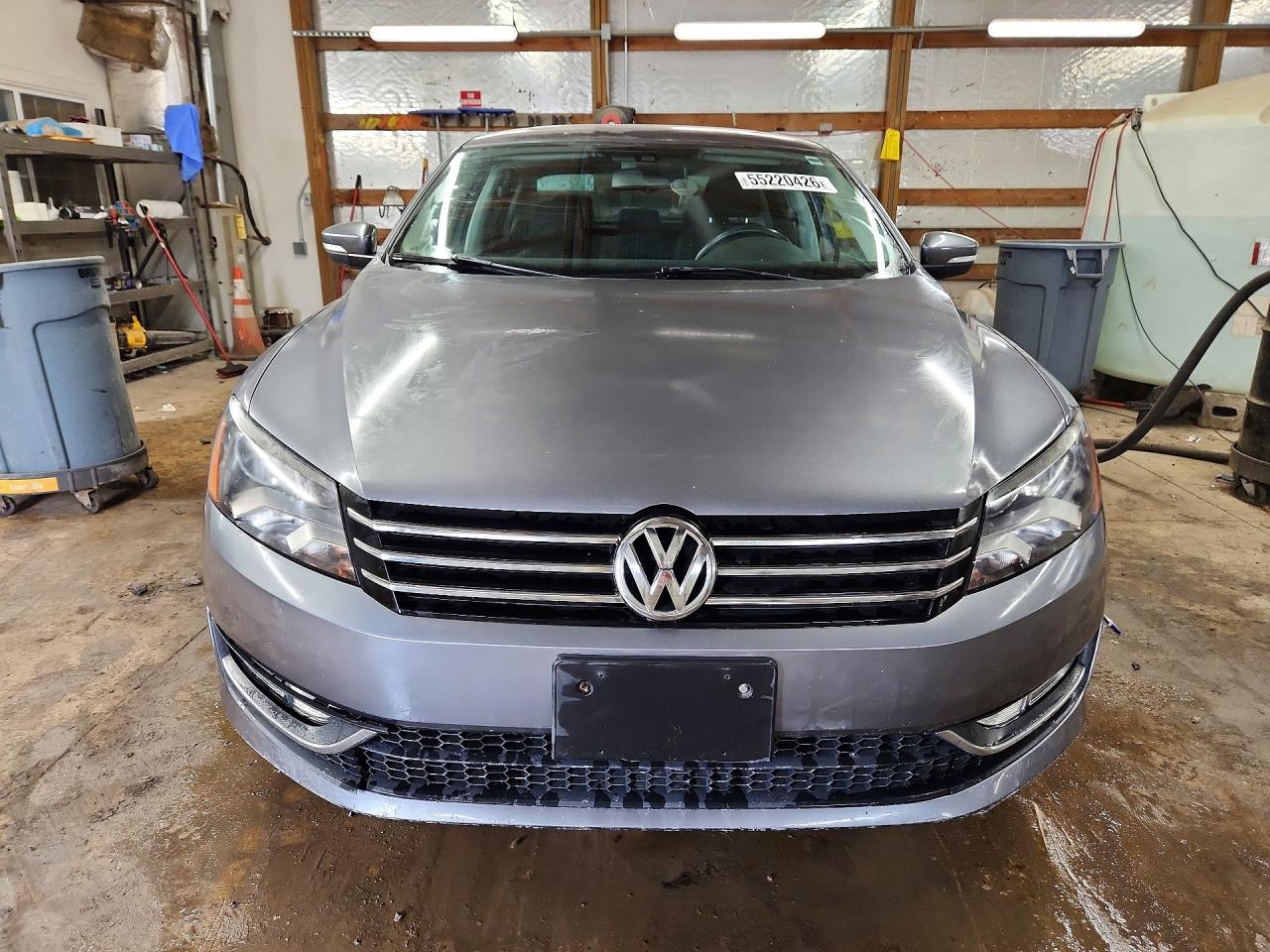 2014 Volkswagen Passat Sel Серый vin: 1VWCS7A34EC090765