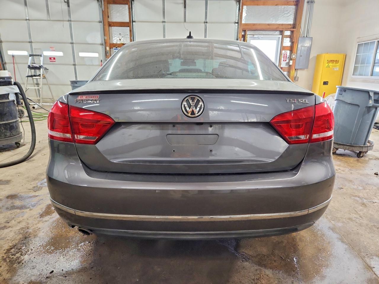 2014 Volkswagen Passat Sel Серый vin: 1VWCS7A34EC090765
