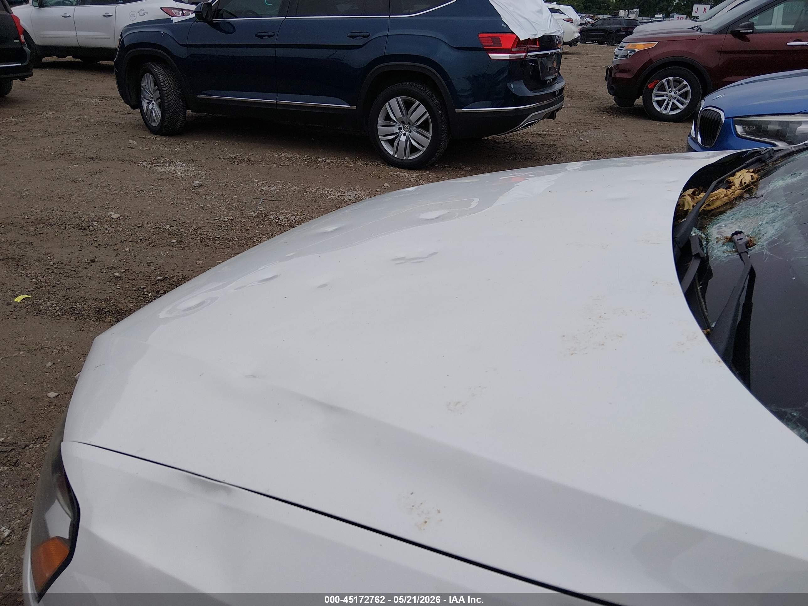 2015 Volkswagen Passat 1.8t Sel Premium White vin: 1VWCS7A34FC047917