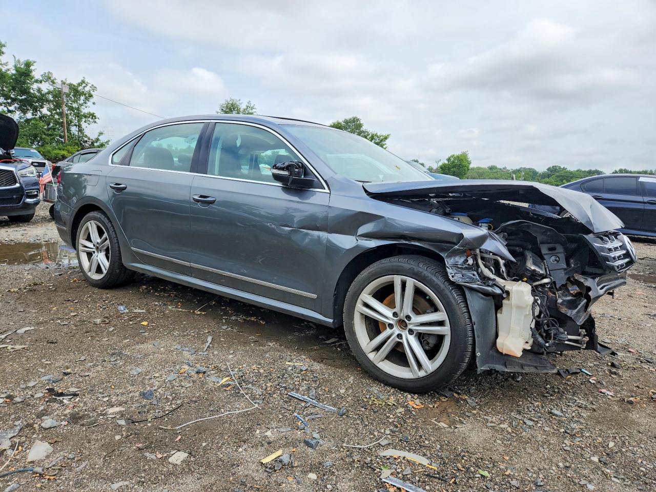 2015 Volkswagen Passat Sel Gray vin: 1VWCS7A34FC116671
