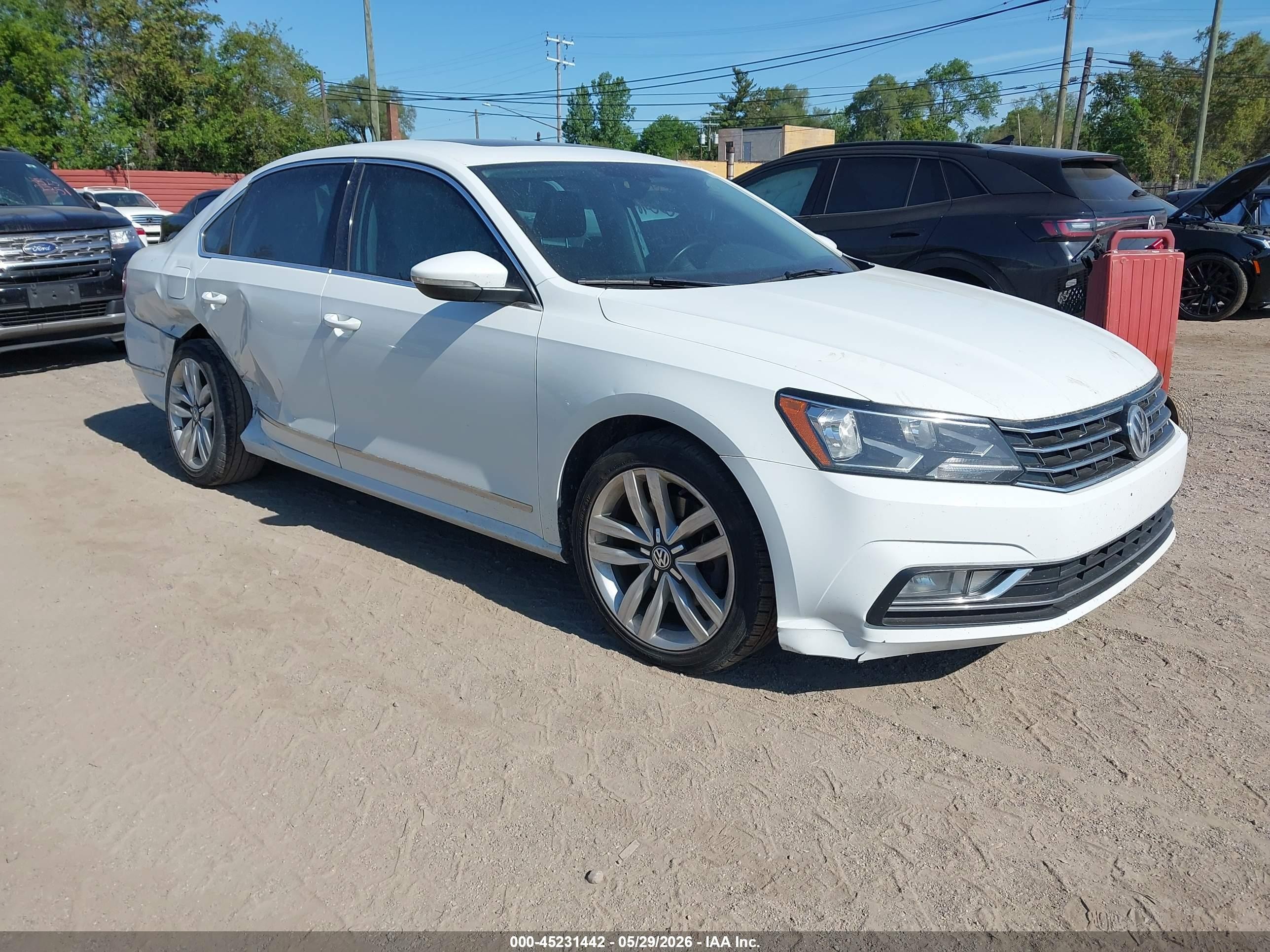 1VWCS7A37GC050098