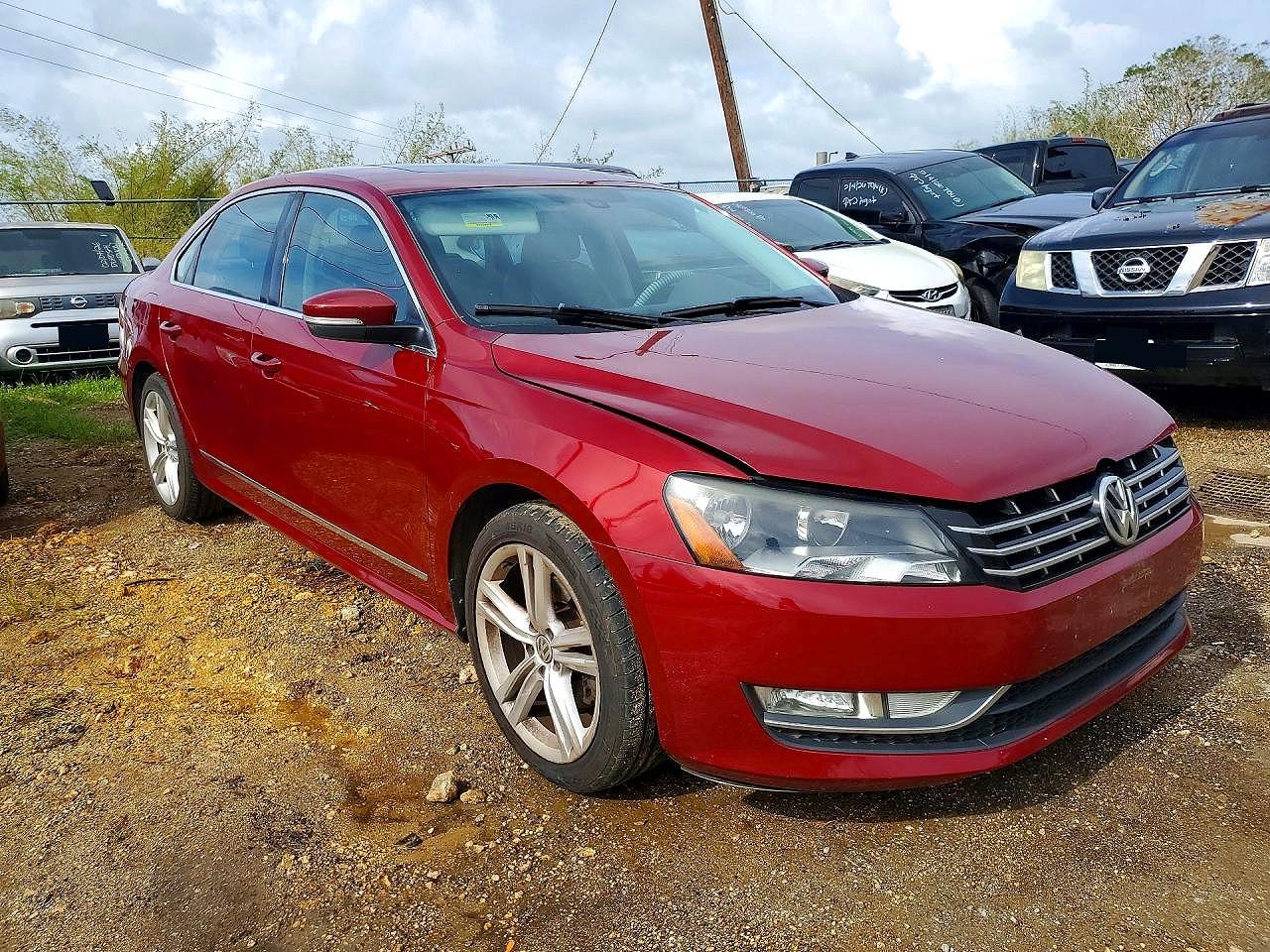 2015 Volkswagen Passat Sel Maroon vin: 1VWCS7A38FC106290