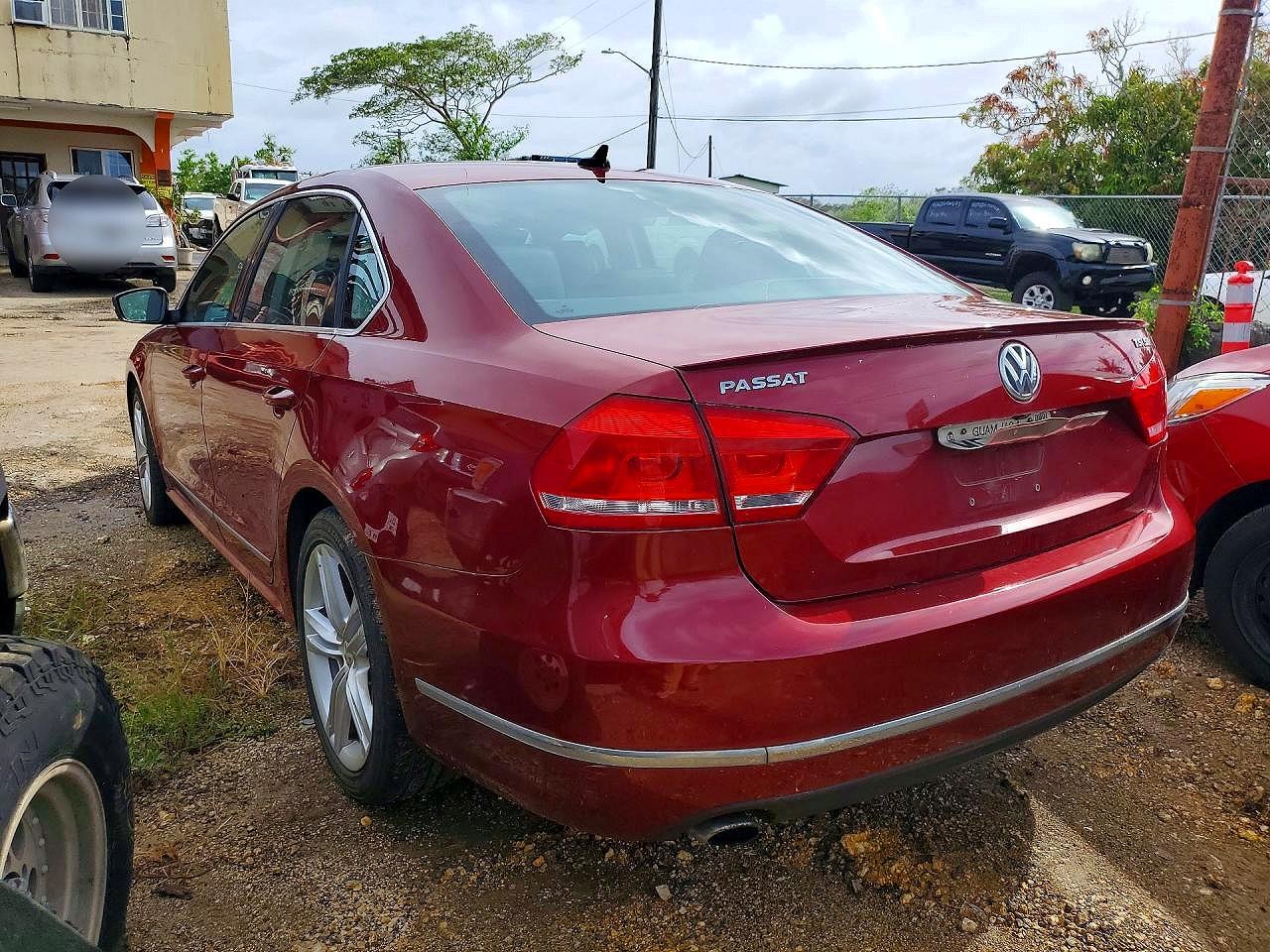 2015 Volkswagen Passat Sel Maroon vin: 1VWCS7A38FC106290