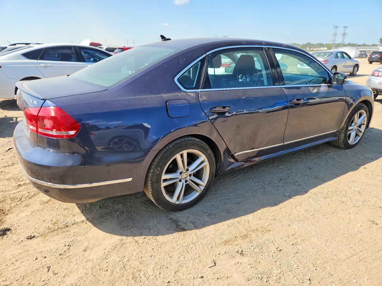 2015 Volkswagen Passat Sel Blue vin: 1VWCS7A3XFC052474