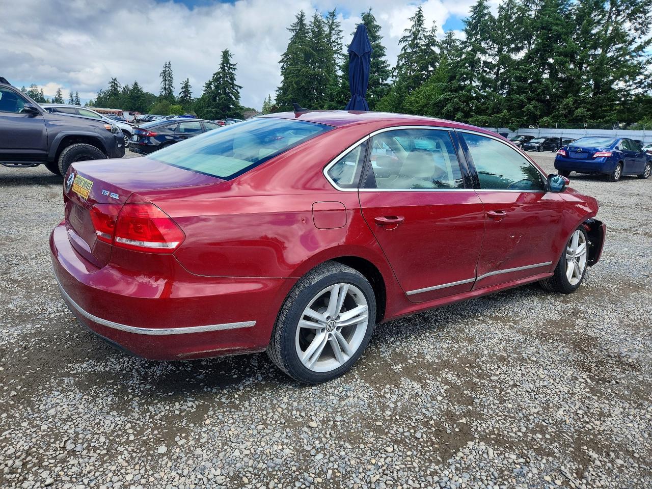 2015 Volkswagen Passat Sel Red vin: 1VWCS7A3XFC116142