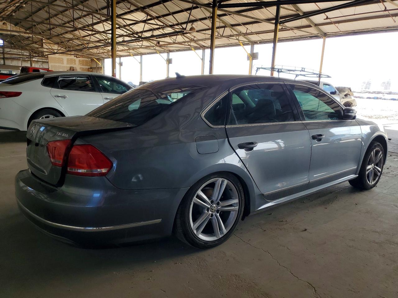 2014 Volkswagen Passat Sel Gray vin: 1VWCT7A30EC019771