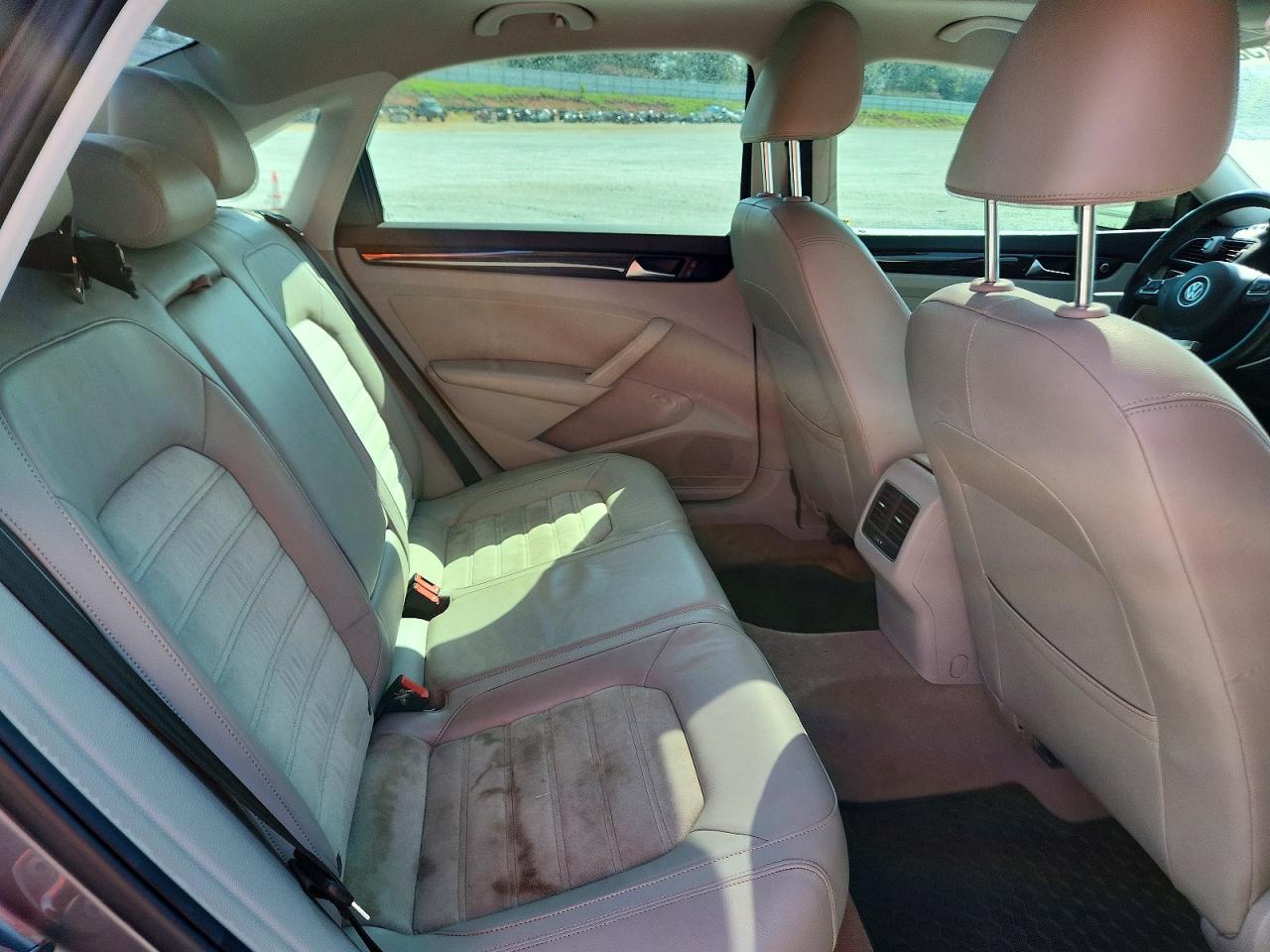 2014 Volkswagen Passat Sel Gray vin: 1VWCT7A31EC068283