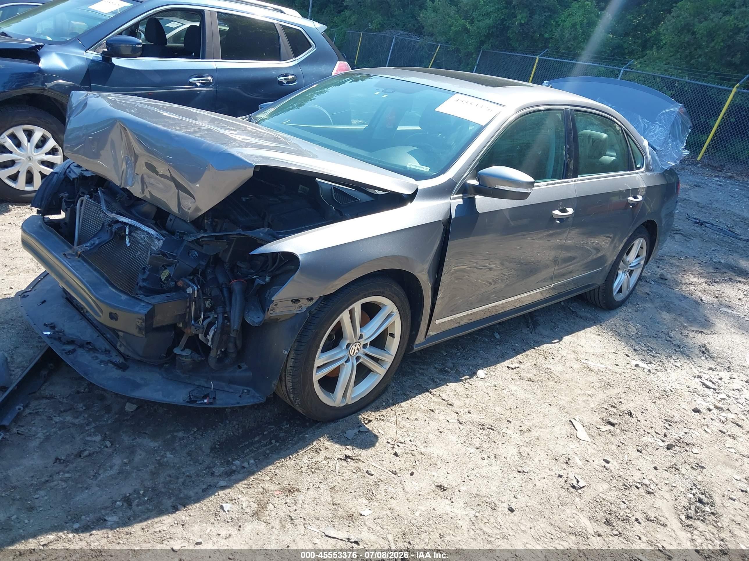 2015 Volkswagen Passat 1.8t Sel Premium Gray vin: 1VWCT7A31FC041375