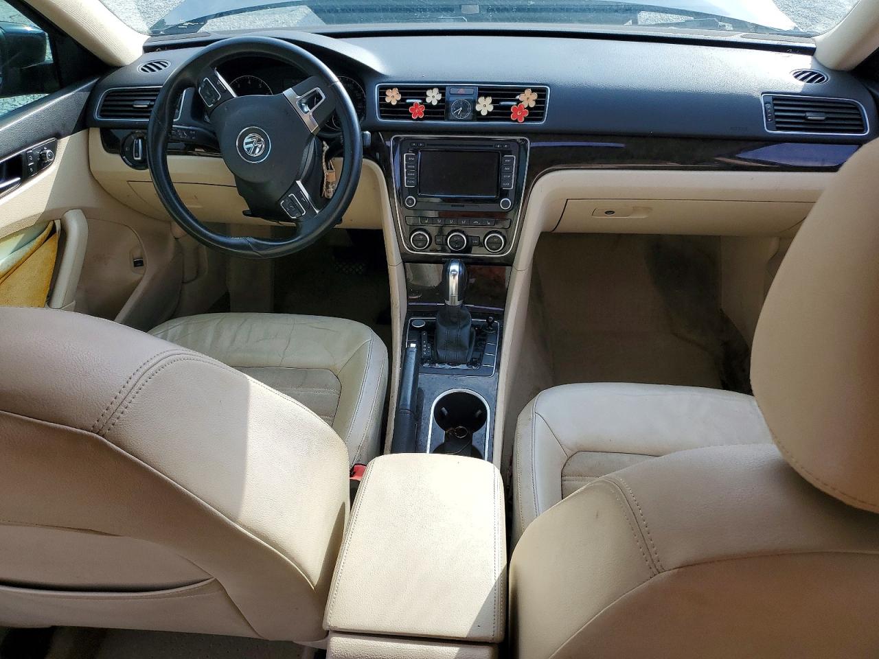 2014 Volkswagen Passat Sel Black vin: 1VWCT7A32EC086369